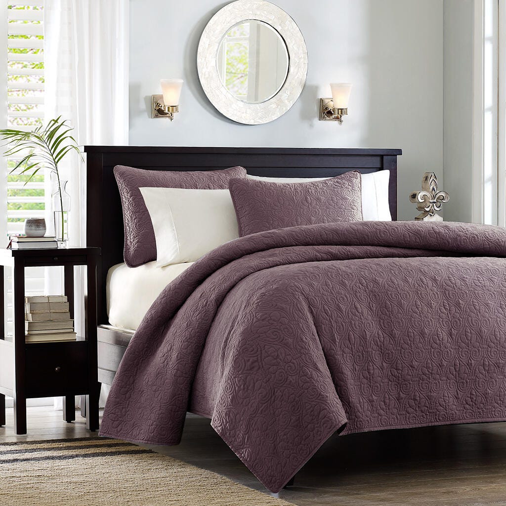 Quebec King/California King Reversible Quilt Set, Purple, large