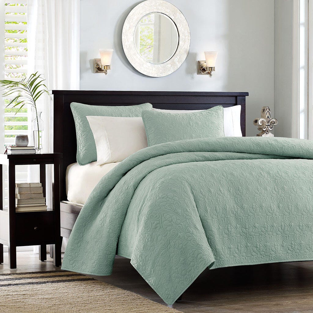 Quebec King/California King Reversible Quilt Set, Seafoam, large