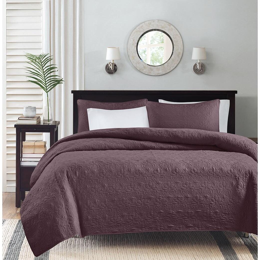 Quebec Full/Queen Reversible Quilt Set, Purple, large
