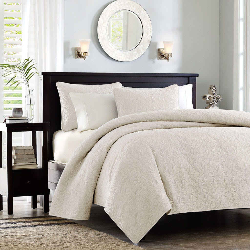 Quebec Full/Queen Reversible Quilt Set, Cream, large