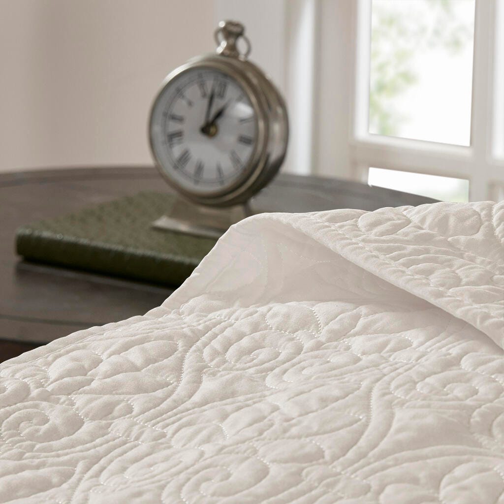 Quebec Twin/Twin XL Reversible Quilt Set, Cream, large