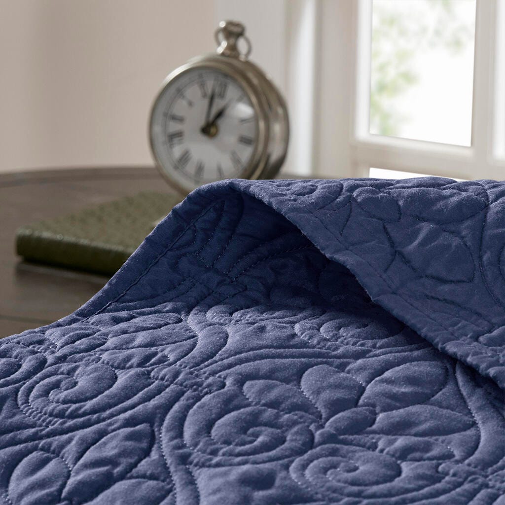 Quebec Twin/Twin XL Reversible Quilt Set, Navy, large