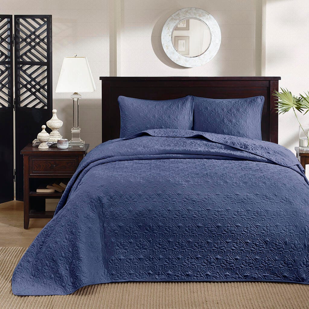 Quebec King Reversible Bedspread Set, Navy, large