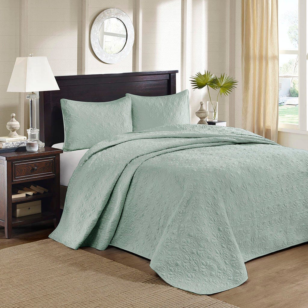 Quebec King Reversible Bedspread Set, Seafoam, large