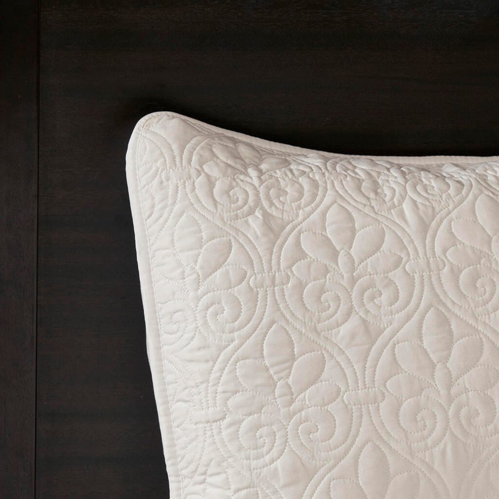 Quebec Queen Reversible Bedspread Set, Cream, large