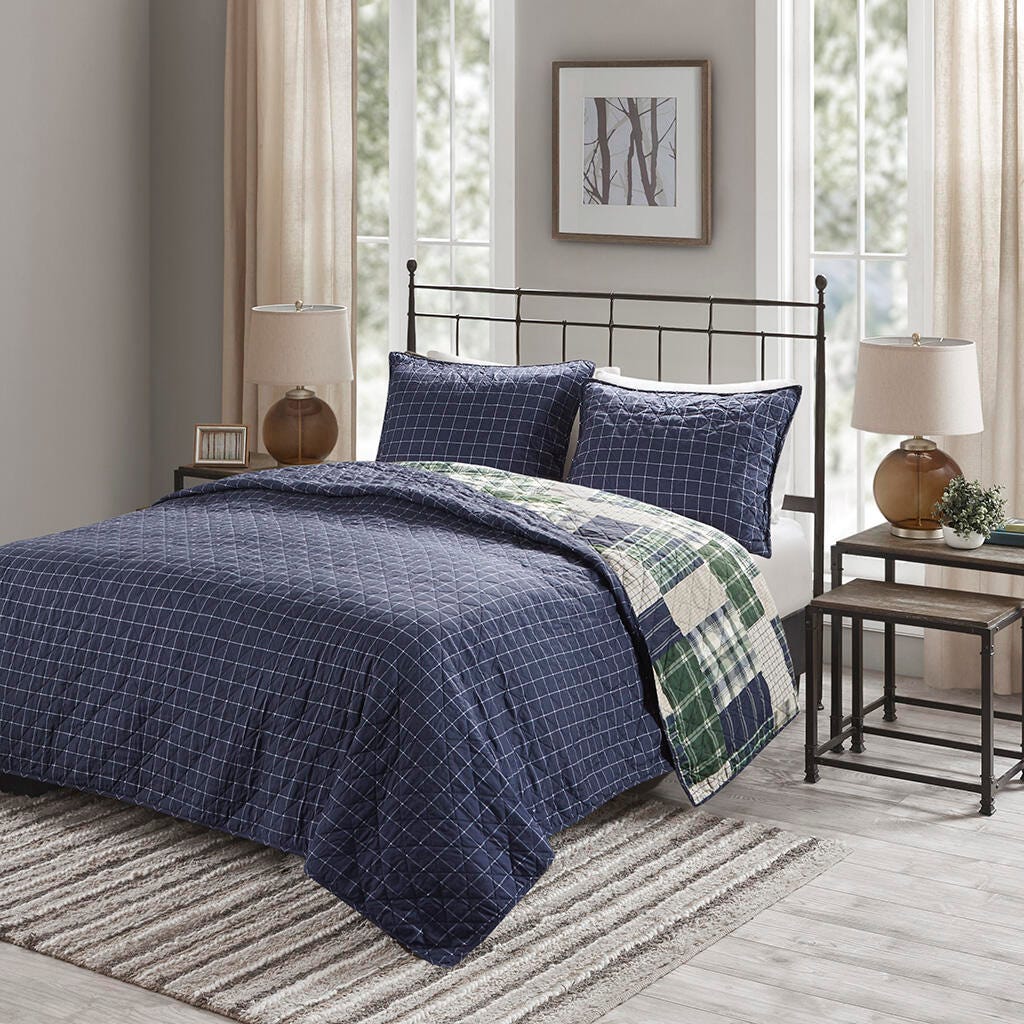Timber King/California King 3 Piece Reversible Printed Quilt Set, Green/Navy, large