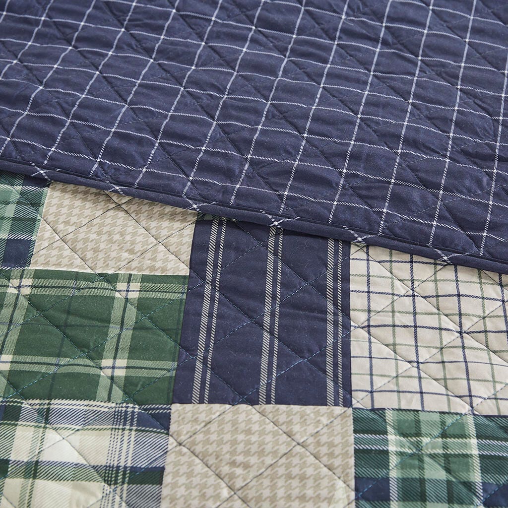 Timber Full/Queen 3 Piece Reversible Printed Quilt Set, Green/Navy, large
