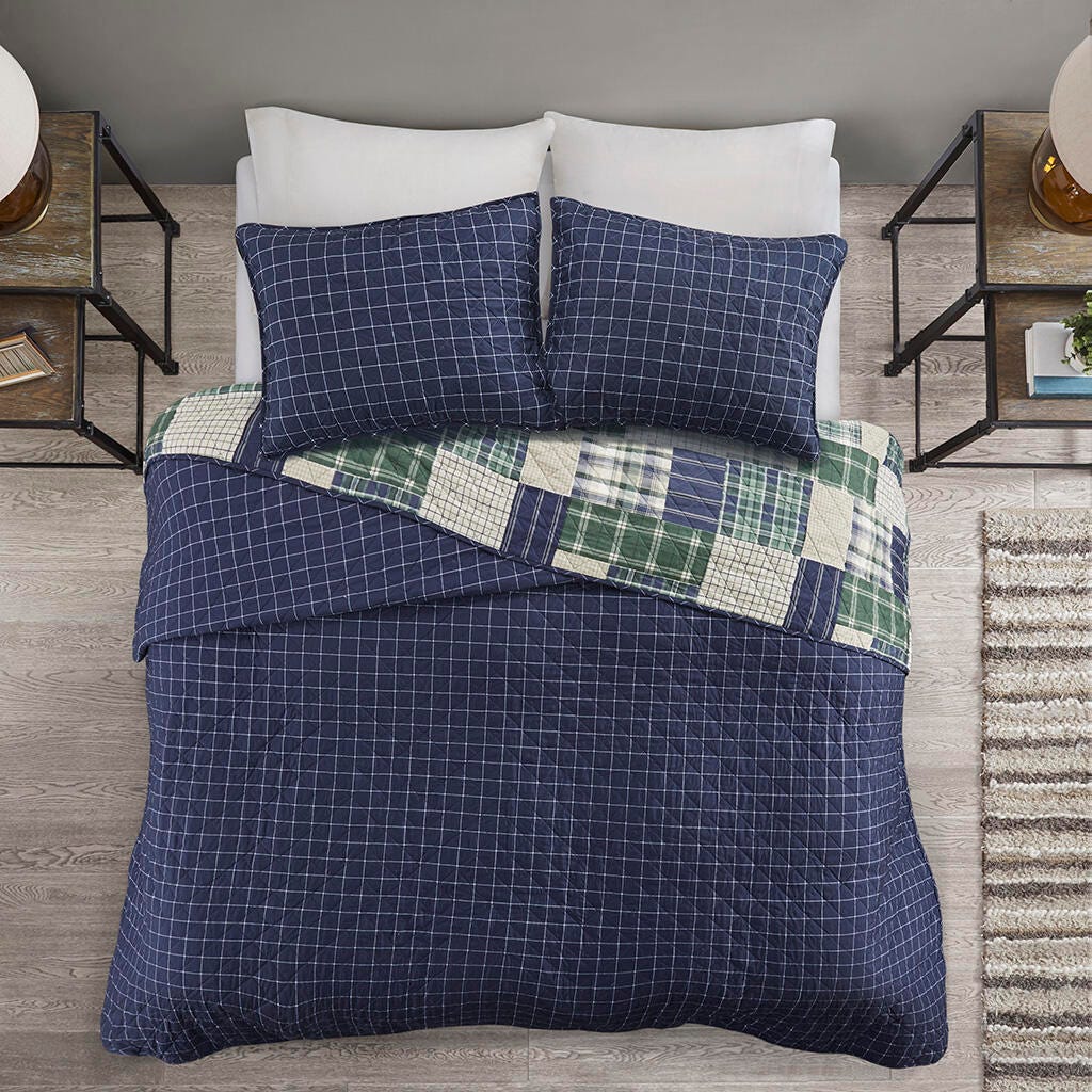Timber Full/Queen 3 Piece Reversible Printed Quilt Set, Green/Navy, large