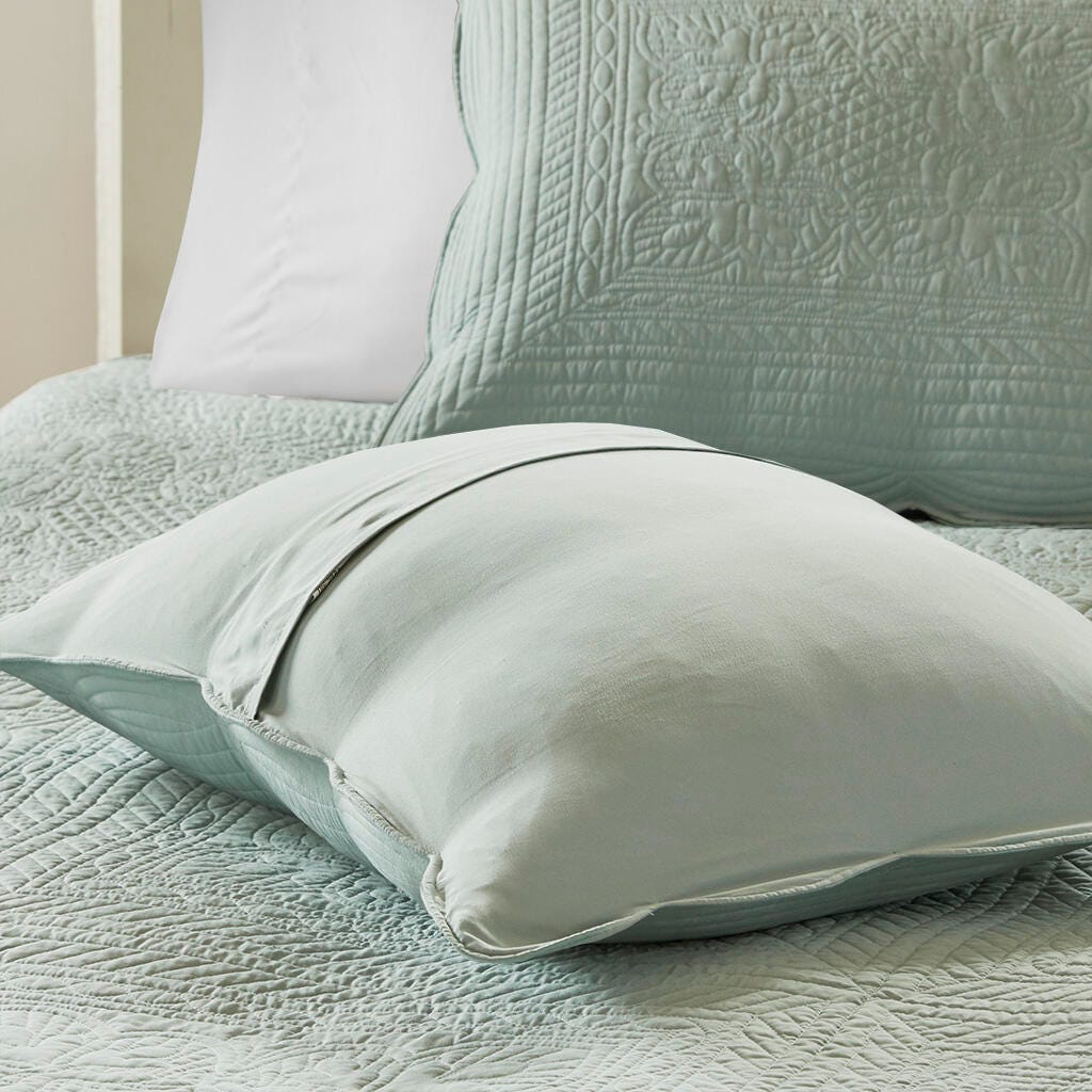 Tuscany / 3 Piece Reversible Scalloped Edge Quilt Set, , large