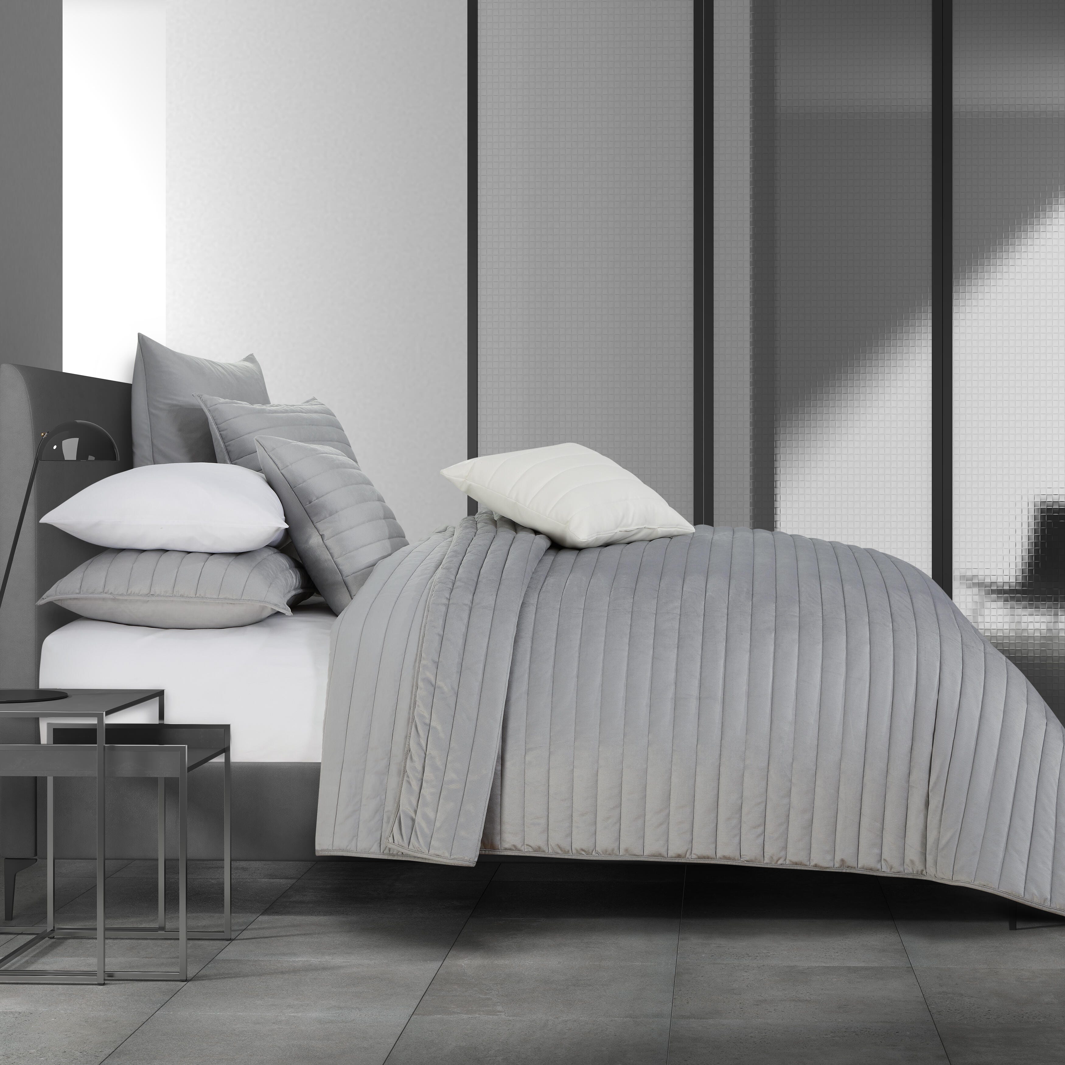 Oscar Oliver Valencia Full/Queen 3 Piece Quilt Set, Silver, large