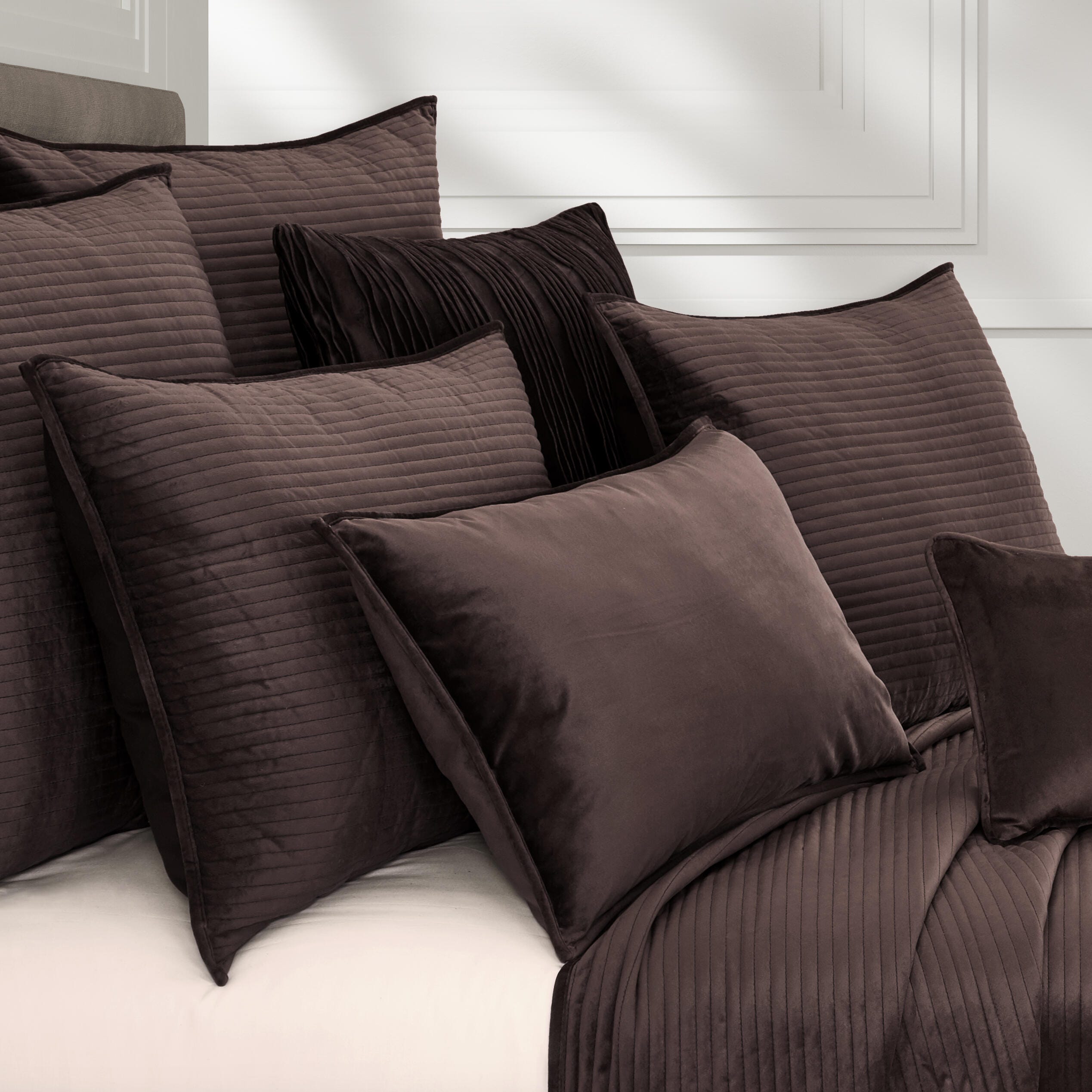 J. Queen New York Townsend Quilt Full/Queen 3 Piece Quilt Set, Mink, large