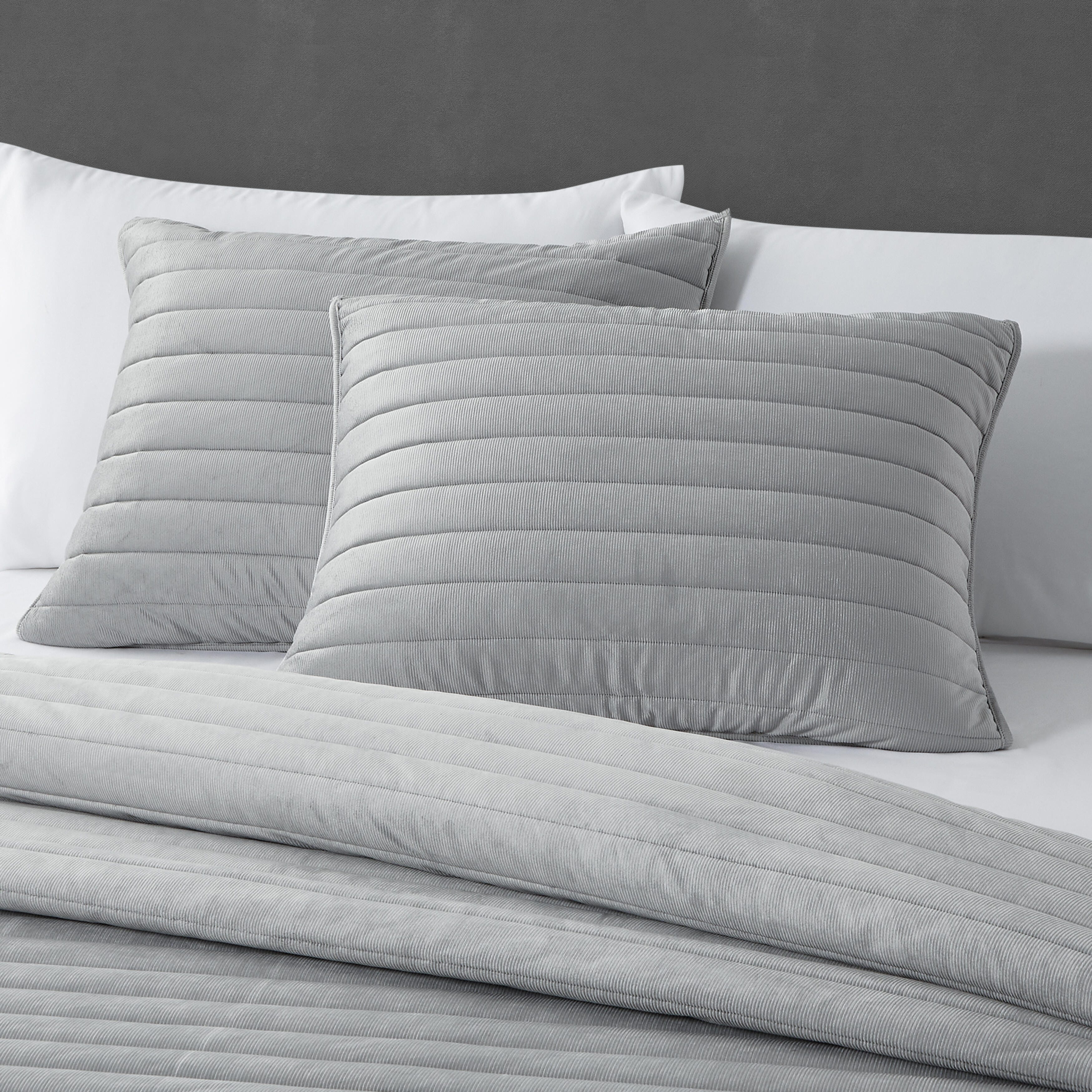 Oscar Oliver Valencia Twin/Twin Xl 2Pc. Quilt Set, Silver, large