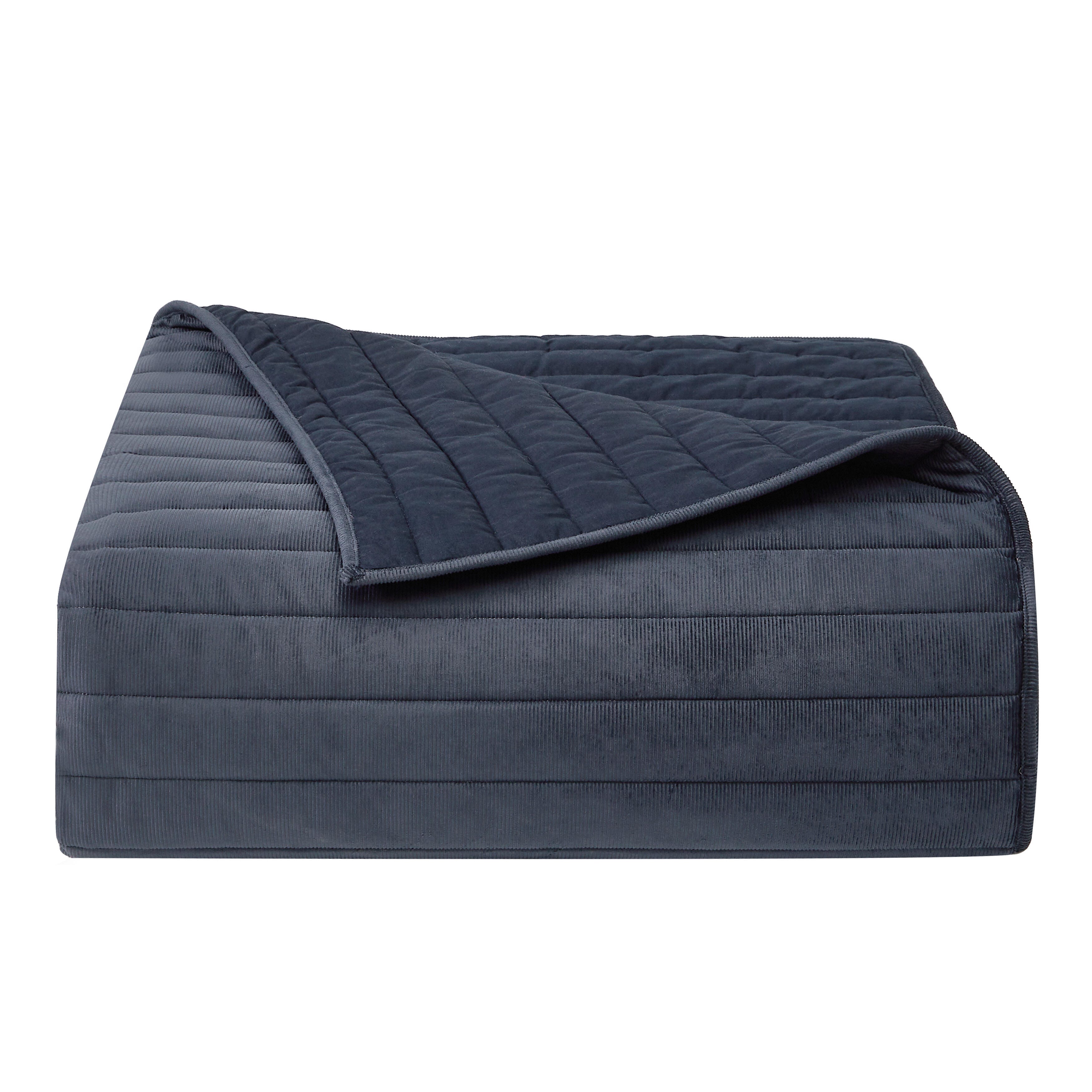 Oscar Oliver Valencia King/California King 3 Piece Quilt Set, Navy, rollover