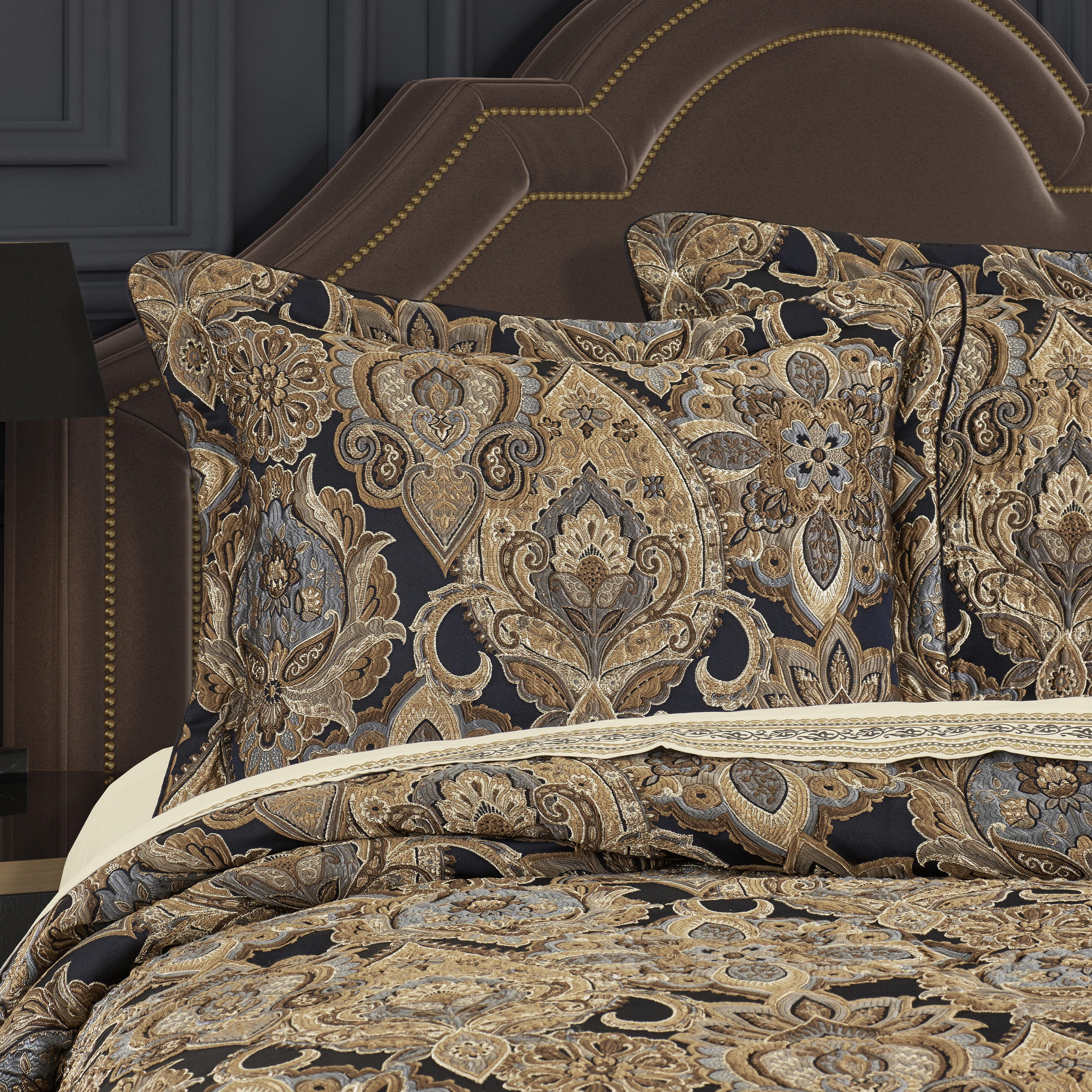 J. Queen New York Amara Queen 4 Piece Comforter Set, , large