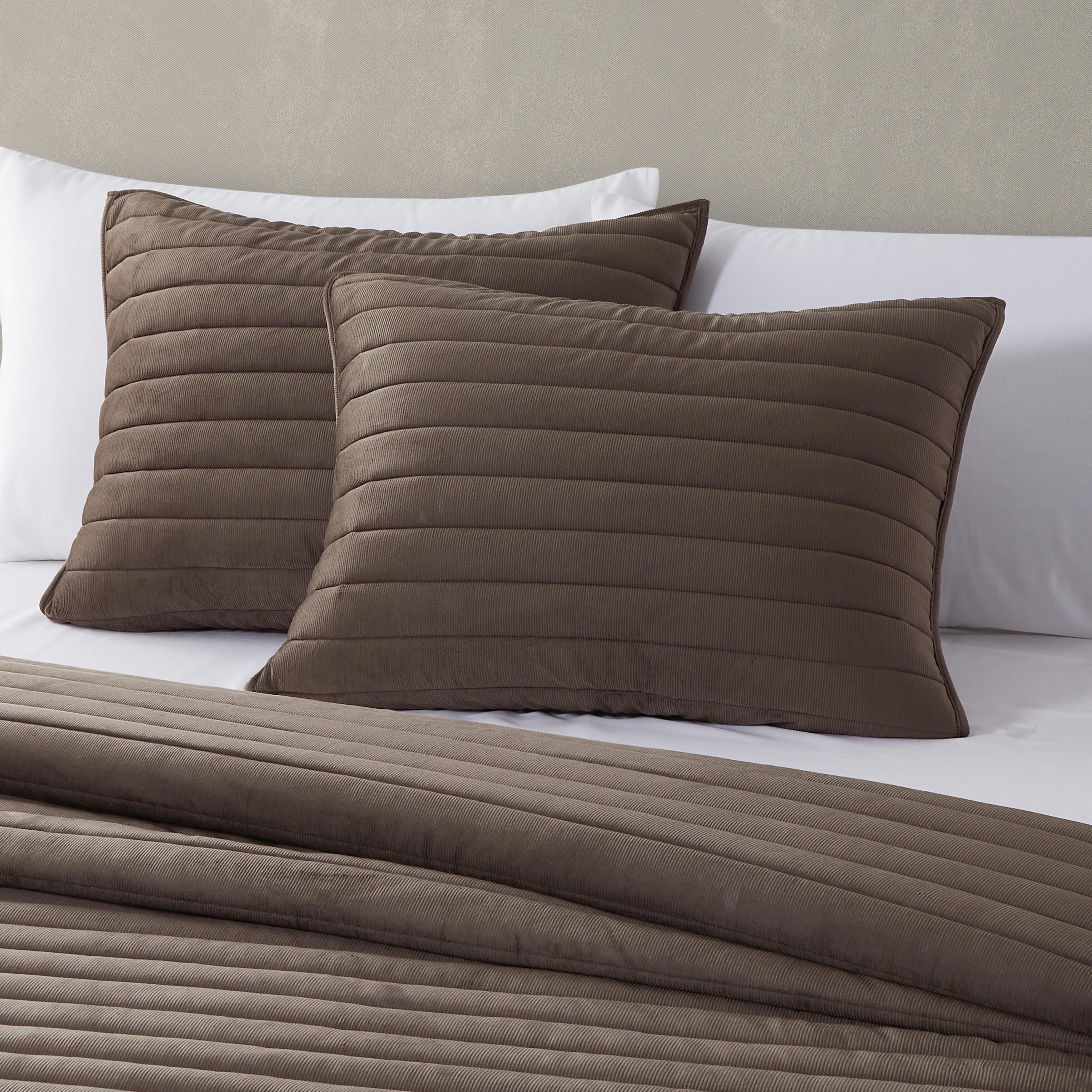 Oscar Oliver Valencia Full/Queen 3 Piece Quilt Set, Mocha, large