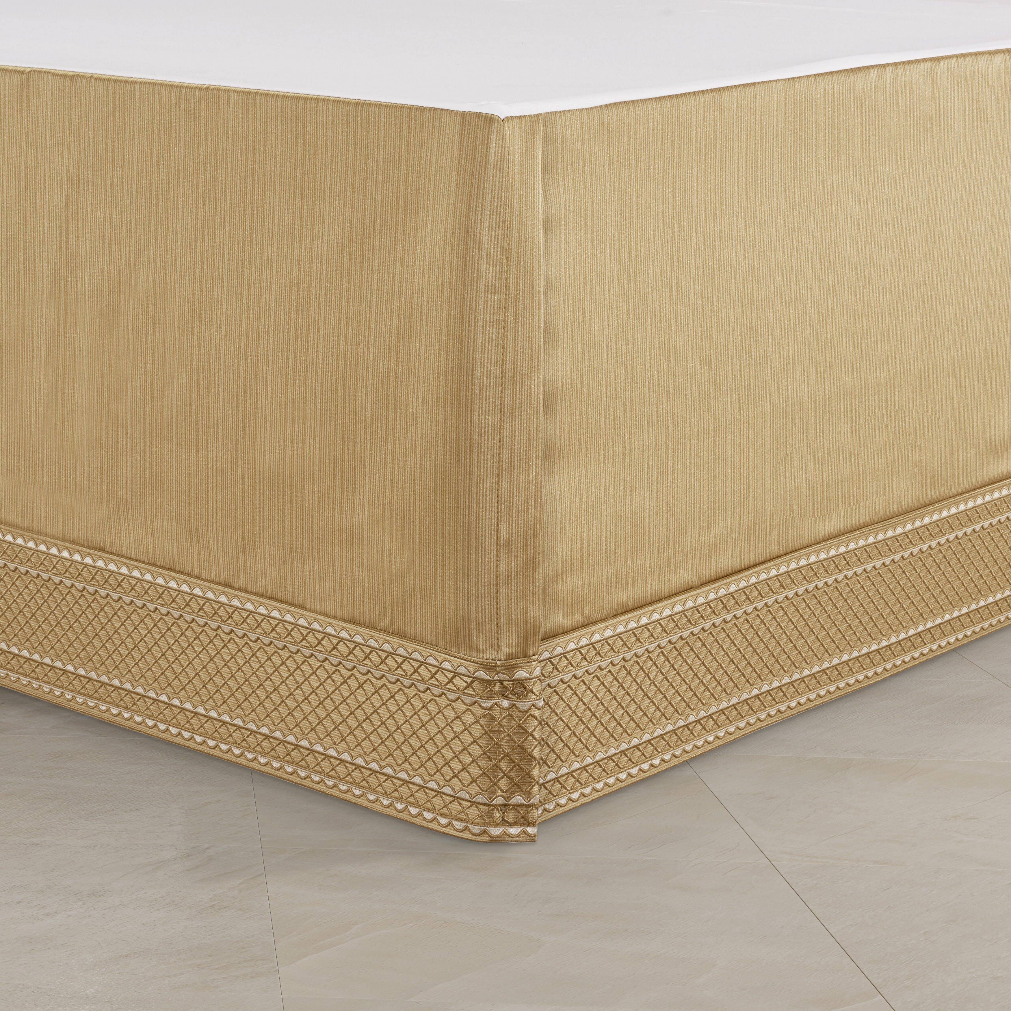 J.Queen New York Aurelia King 2 Piece Comforter Set, Gold, large