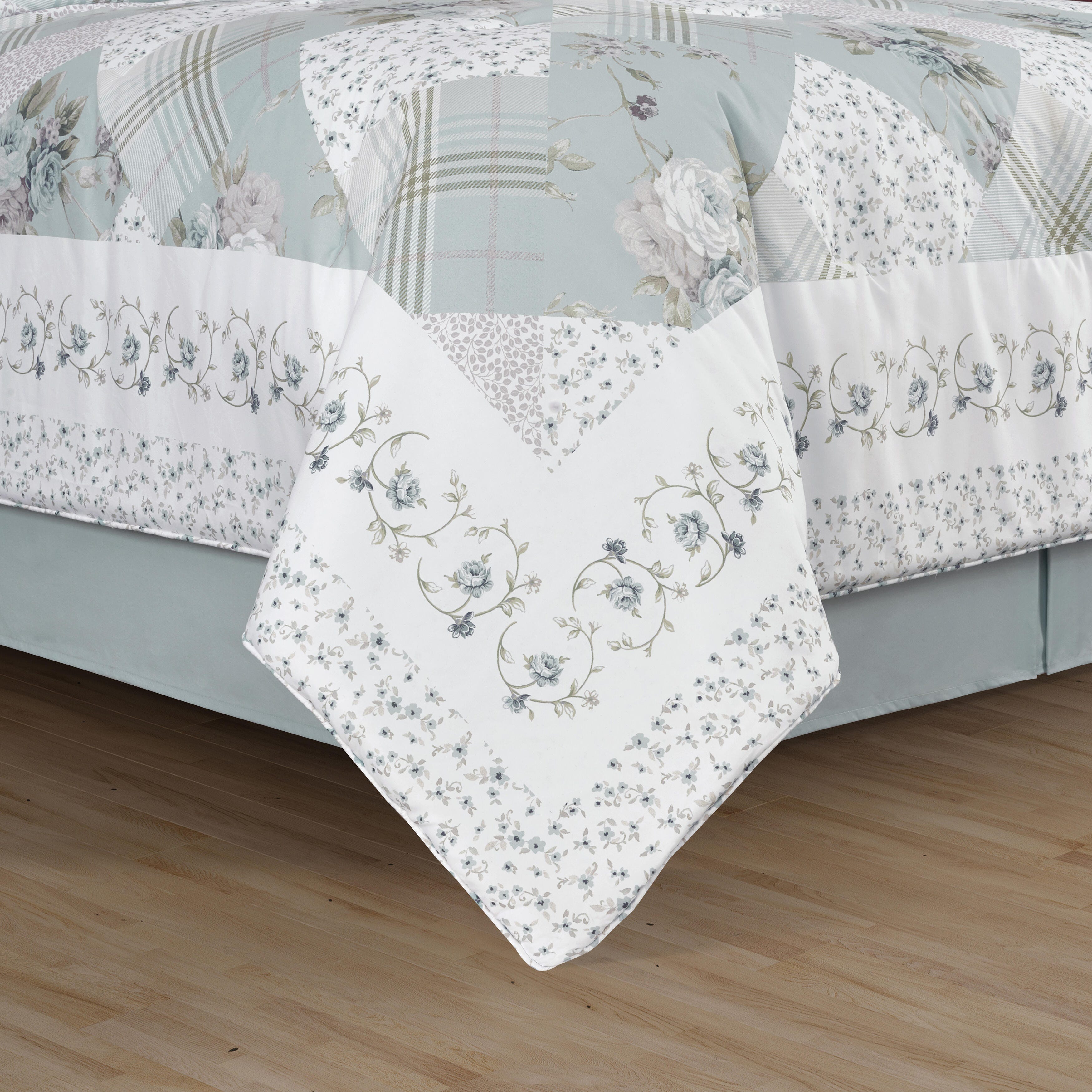 Royal Court Bungalow Queen 2 Piece Comforter Set, Spa, large
