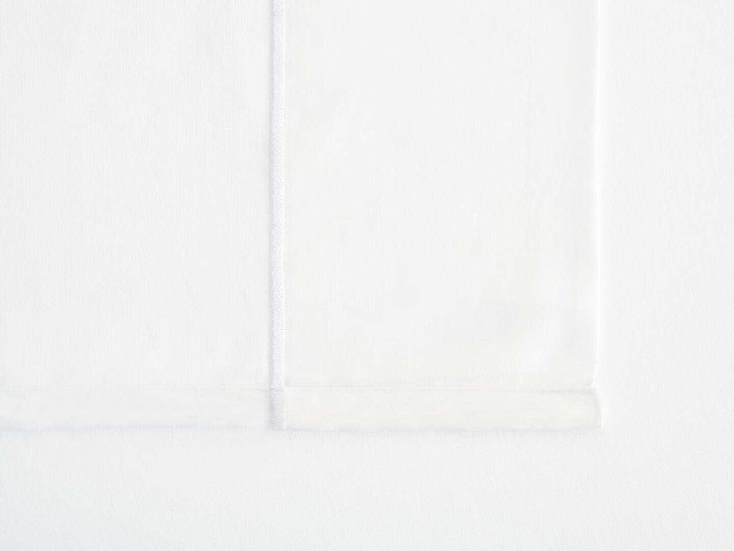 Swatch color White 
