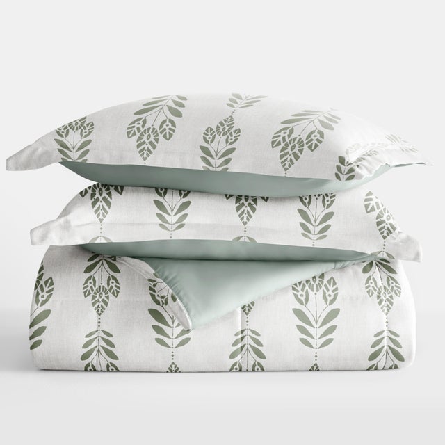 iEnjoy Home Folk Leaves Full/Queen Reversible Comforter Set