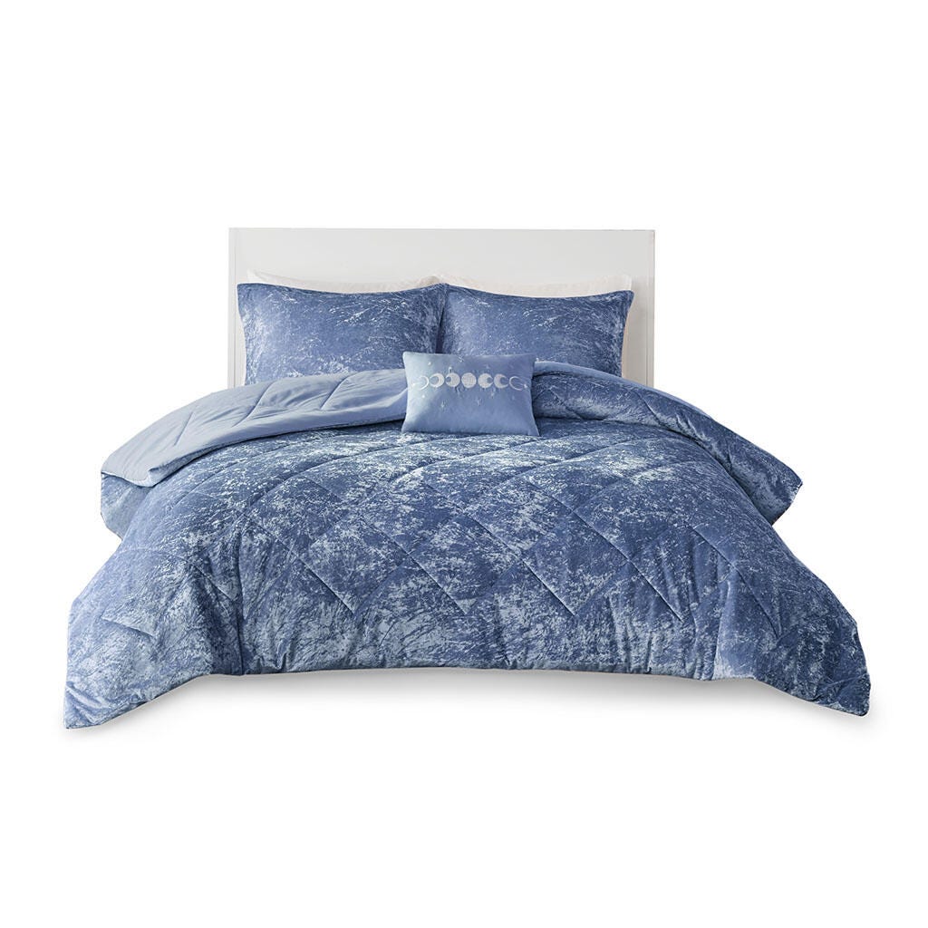 Intelligent Design Velvet Full/Queen Comforter Set with Throw Pillow, Blue, rollover