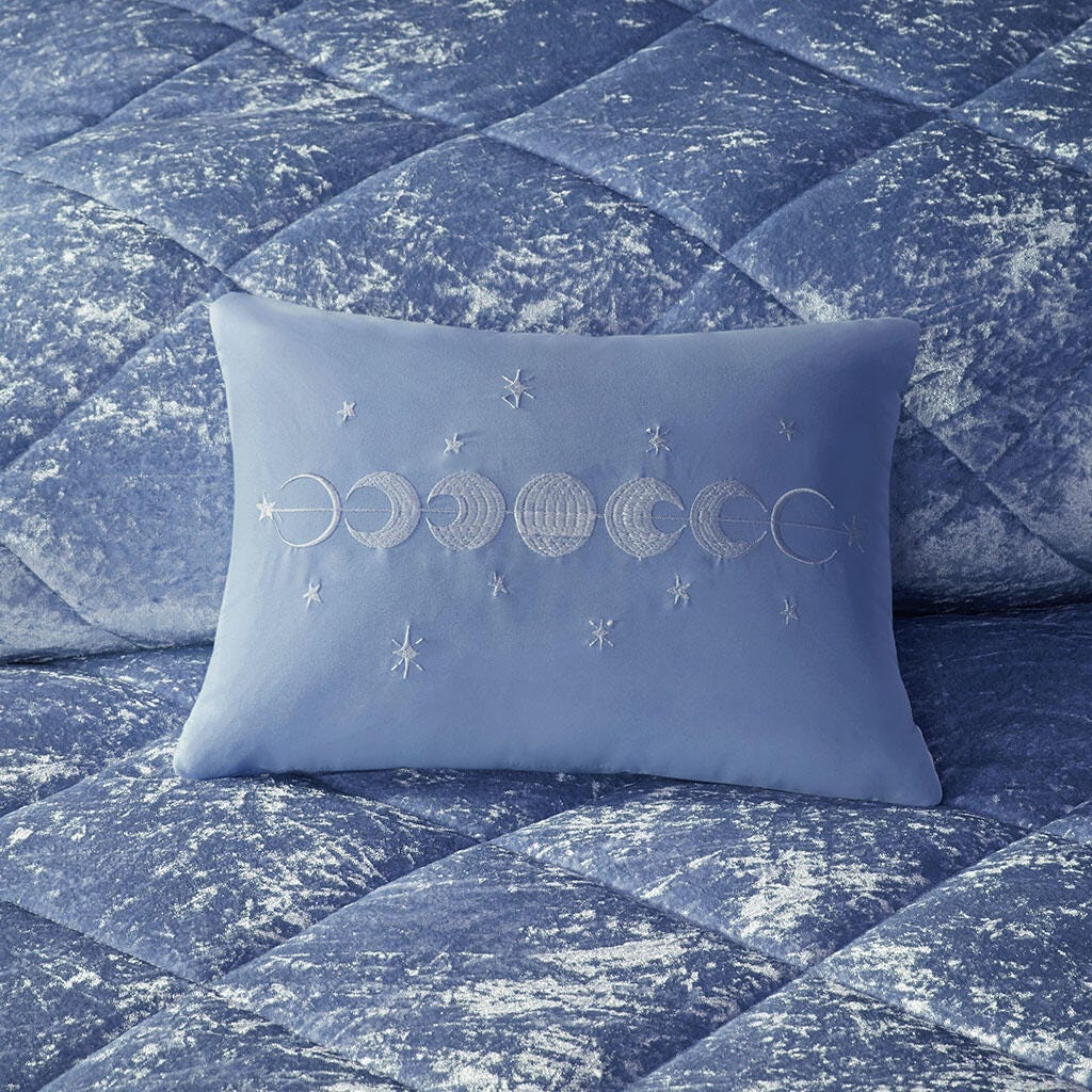 Intelligent Design Velvet Full/Queen Comforter Set with Throw Pillow, Blue, large