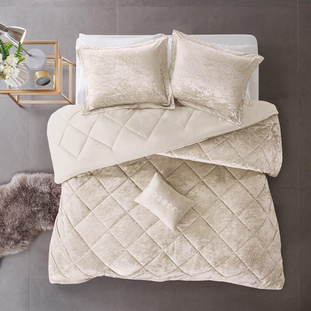 Intelligent Design Velvet Full/Queen Comforter Set with Throw Pillow, Champagne, large