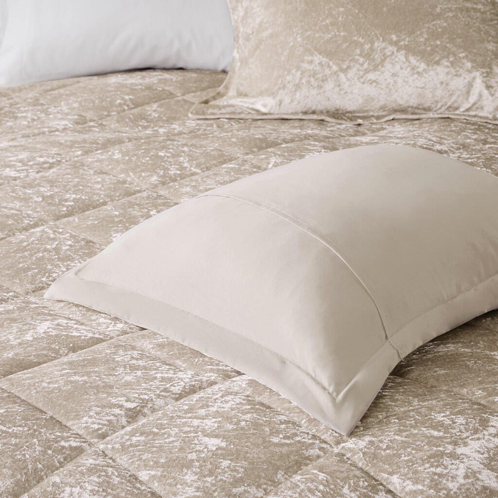 Intelligent Design Velvet King/California King Comforter Set with Throw Pillow, Champagne, large