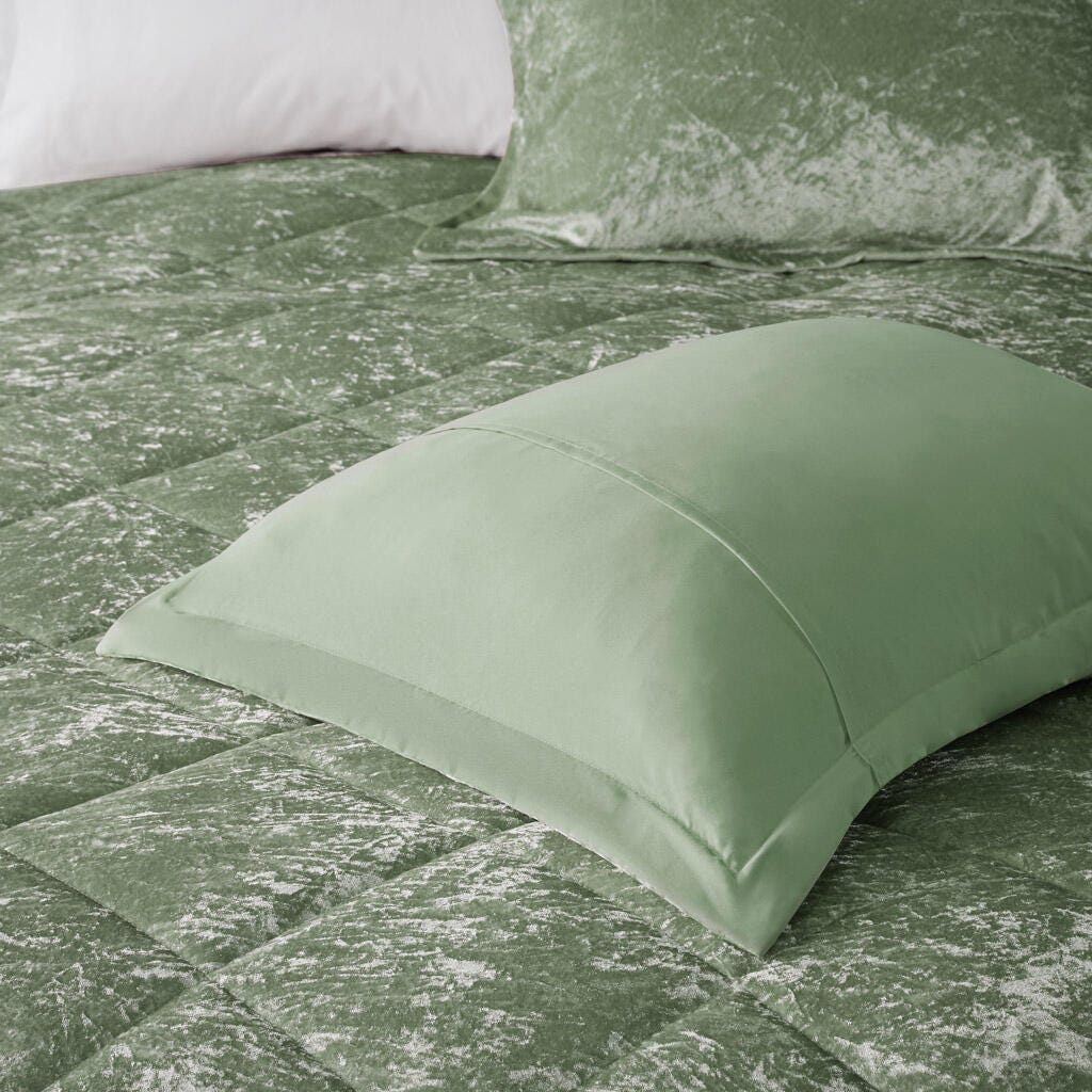 Intelligent Design Velvet Full/Queen Comforter Set with Throw Pillow, Green, large
