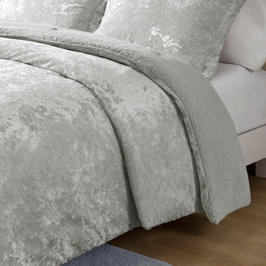 Intelligent Design Crushed Velvet Sherpa Reversible Twin/Twin XL Comforter Set, Silver, large