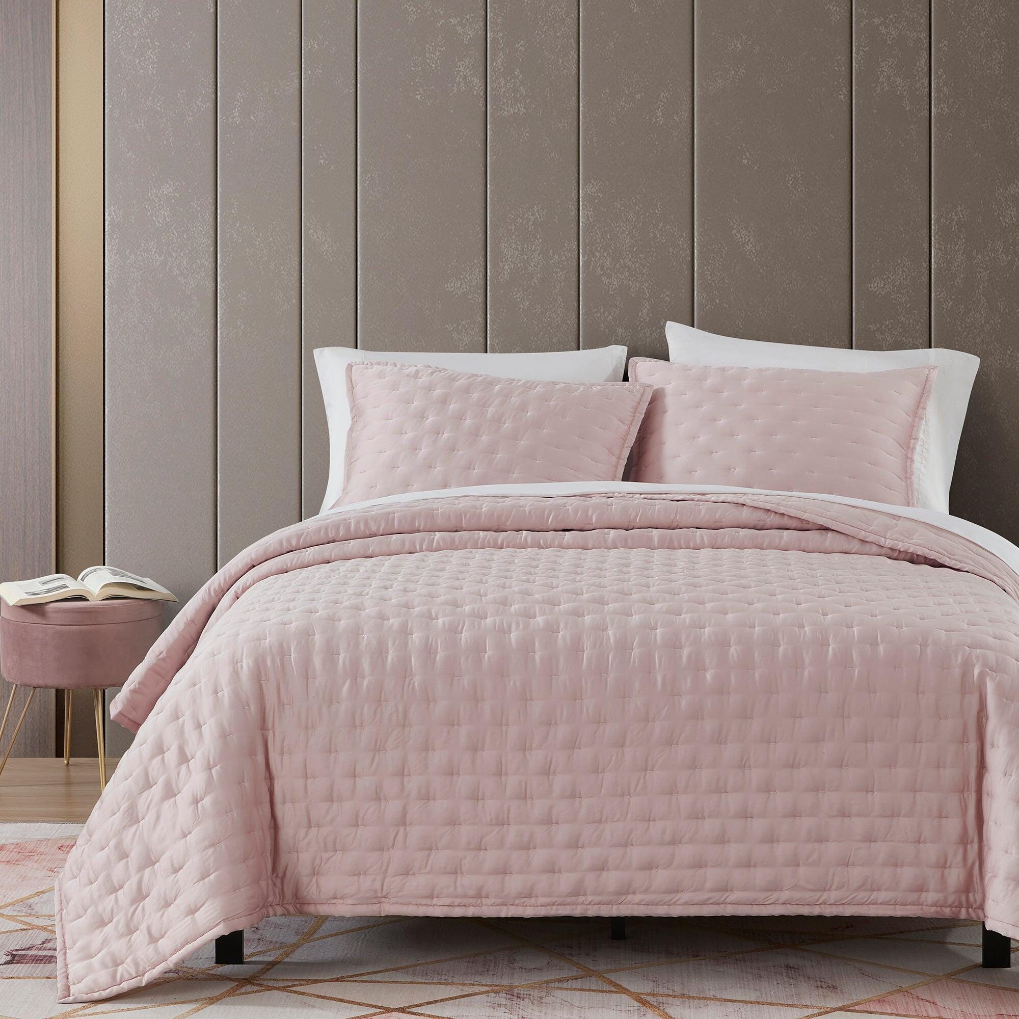 HiEnd Accents Lyocell 1-Piece Full/Queen Quilt, Blush, large