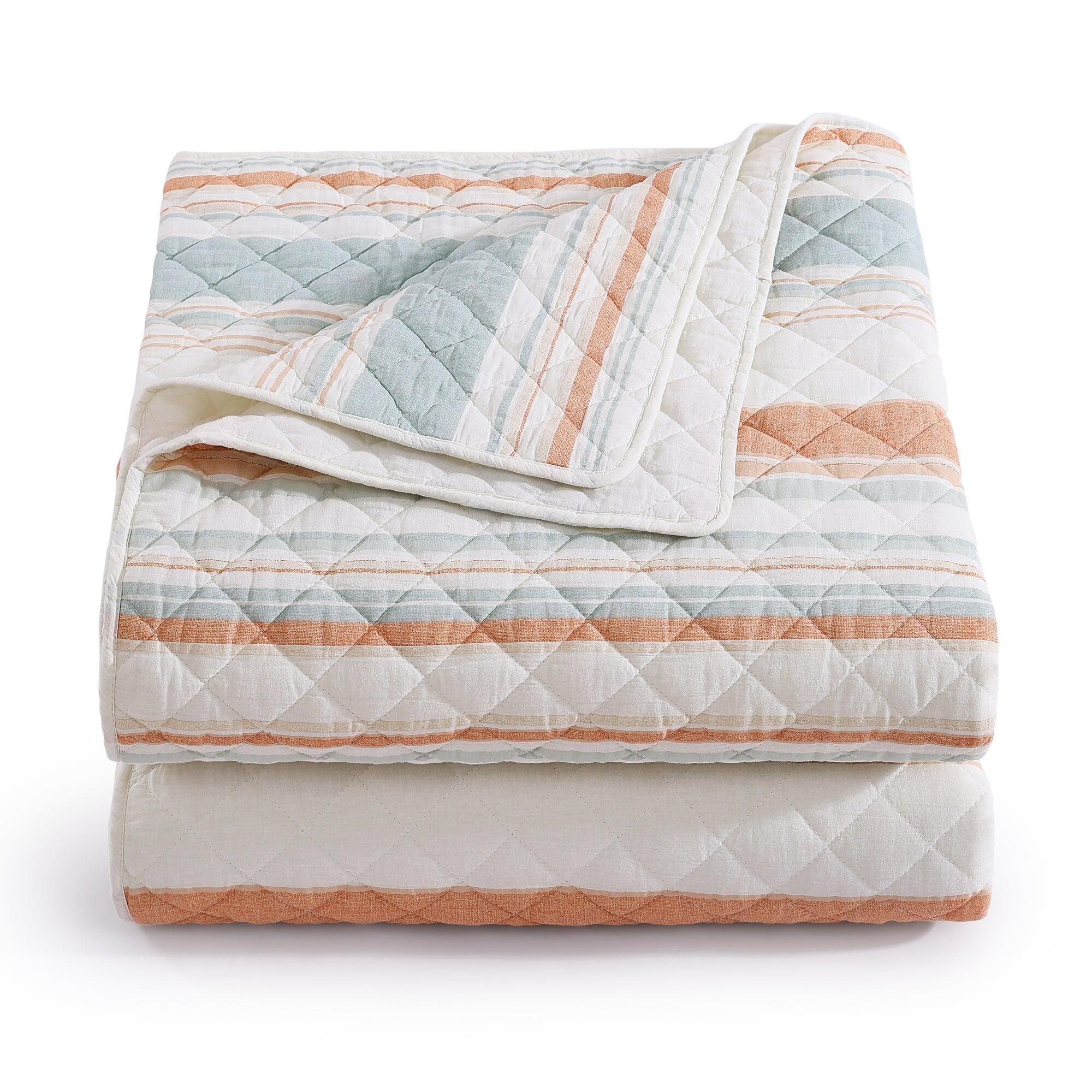Indigo Hill Mystic 3-Piece Full/Queen Quilt Set, Coral, large