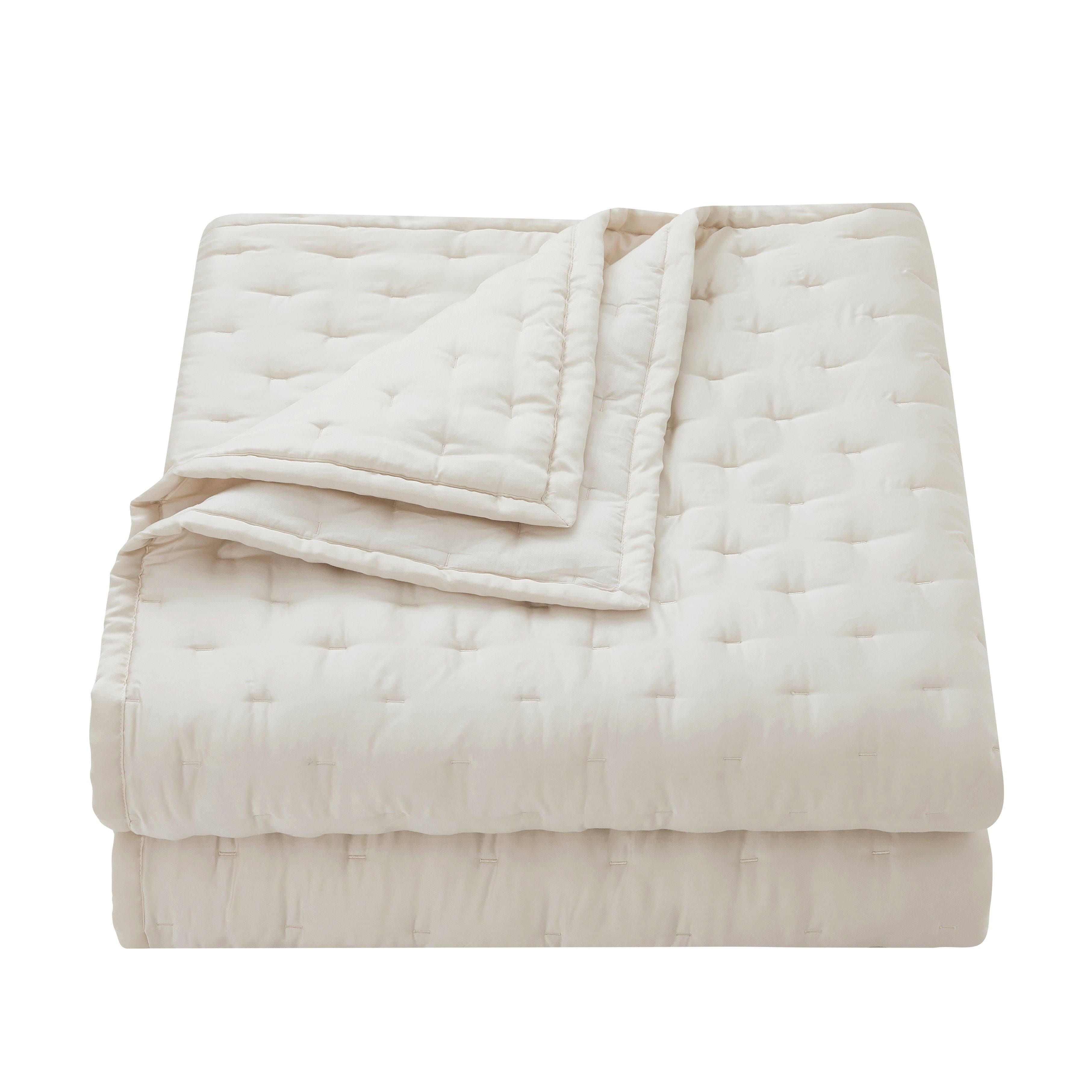 HiEnd Accents Lyocell 1-Piece Full/Queen Quilt, Ivory, rollover