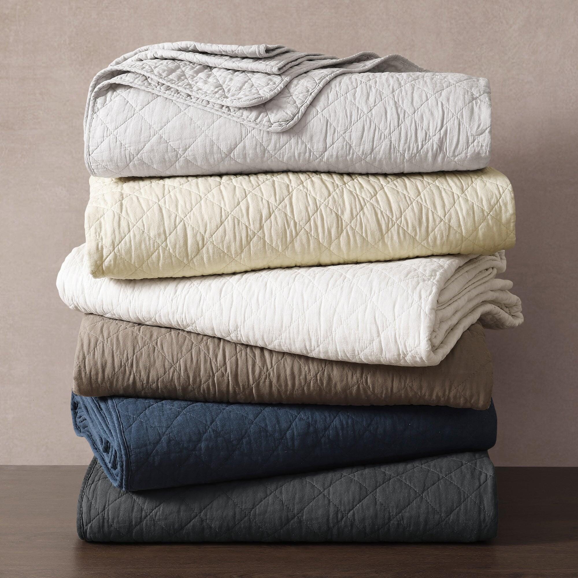 Indigo Hill 3-Piece Full/Queen Comfort Quilt Set, Gray, large