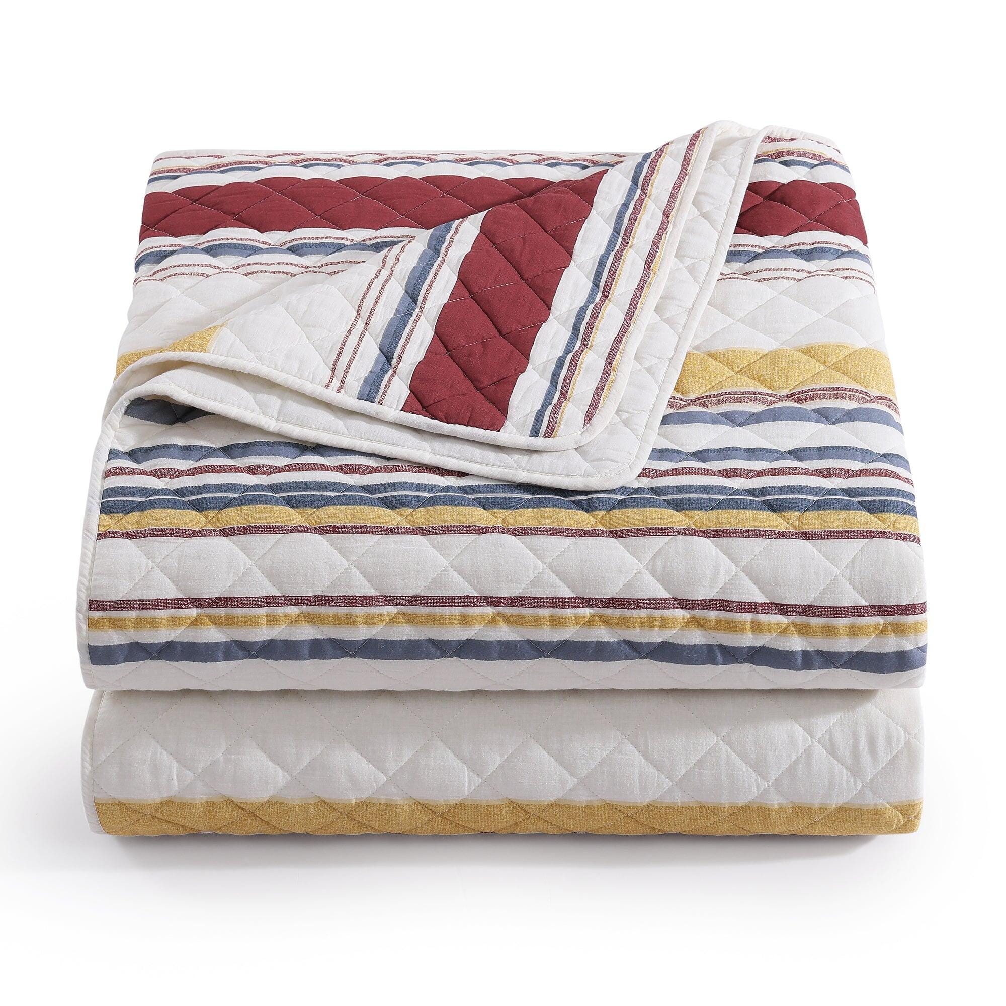 Indigo Hill Mystic 3-Piece King Quilt Set, Merlot, large