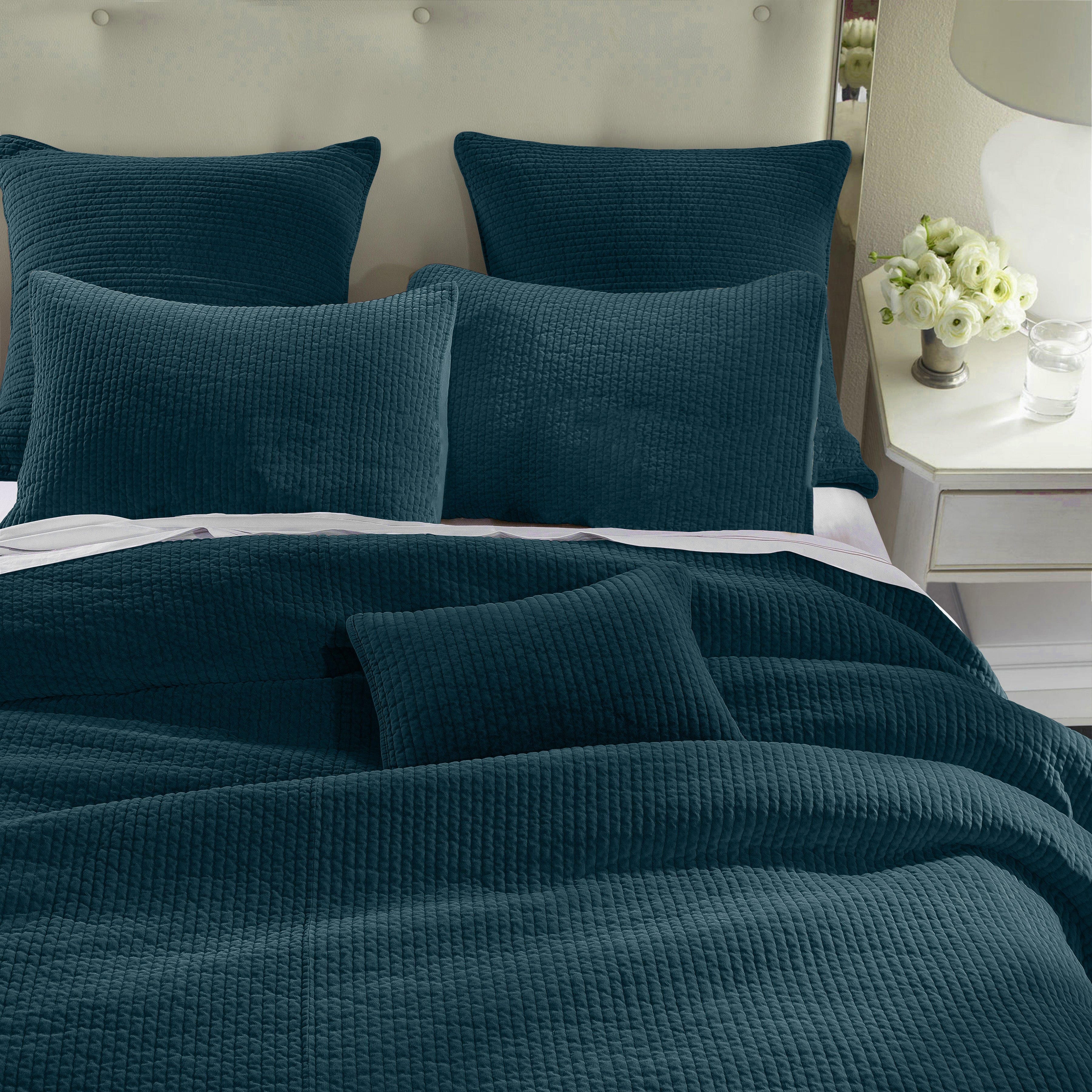 HiEnd Accents Stonewashed 3-Piece King Quilt Set, Deep Blue, large