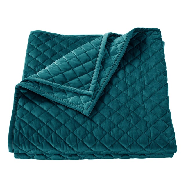 HiEnd Accents Diamond King Velvet Quilt
