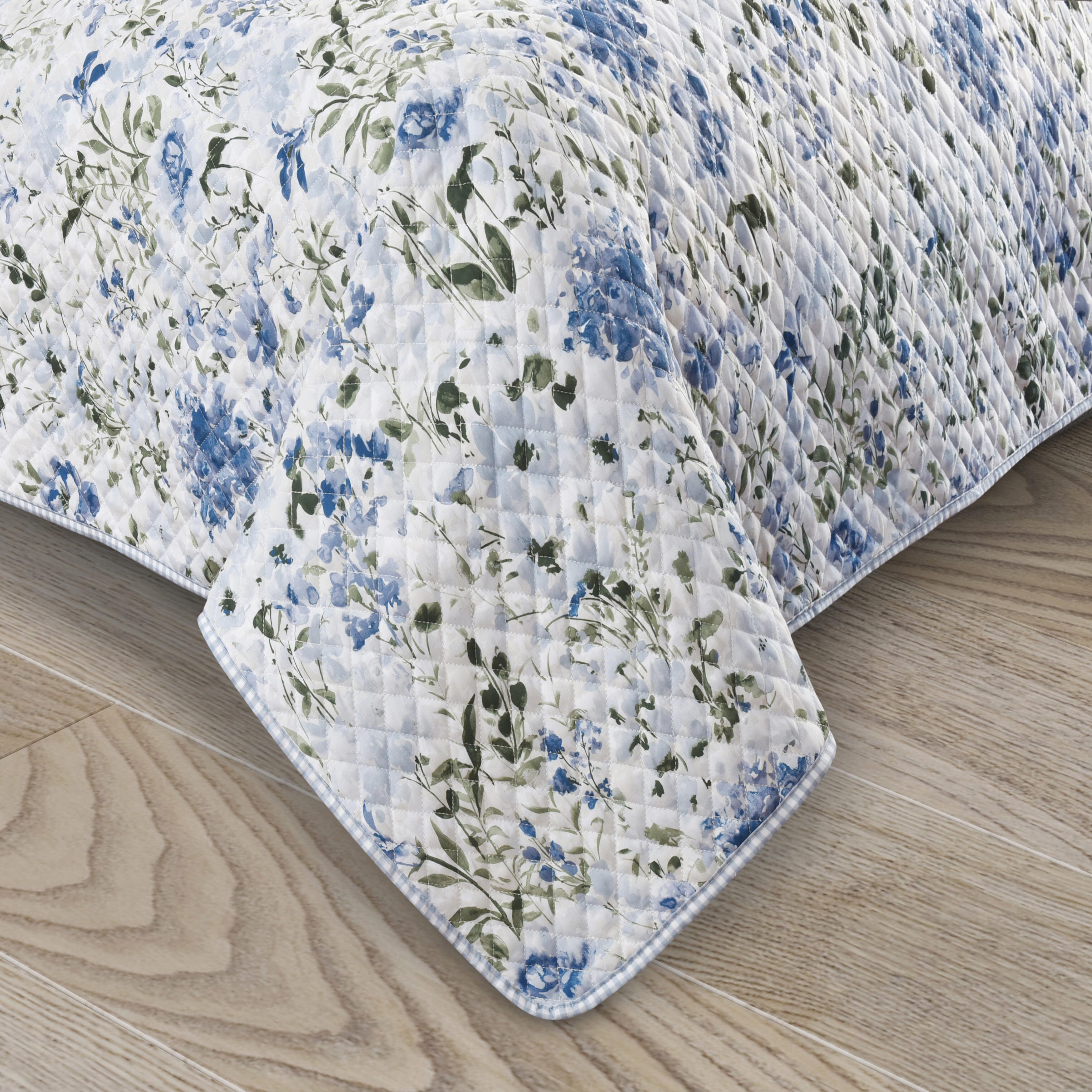 Royal Court Kourtney 3 Piece King Quilt Set, Blue, large