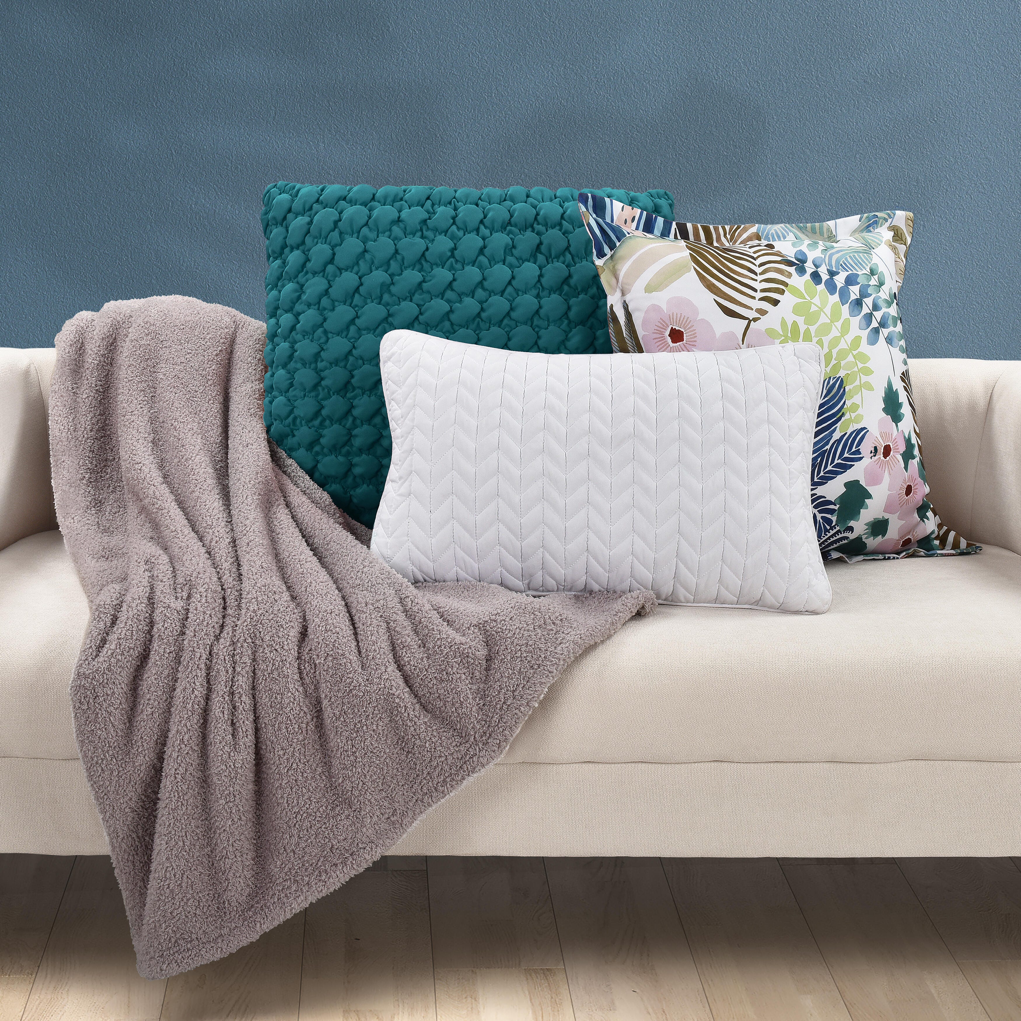 J. Queen Bold Cozy Throw, Lavender, large