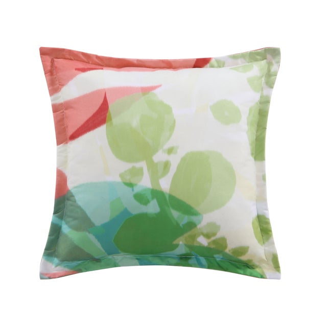 J. Queen Bold Tiki Decorative Throw Pillow