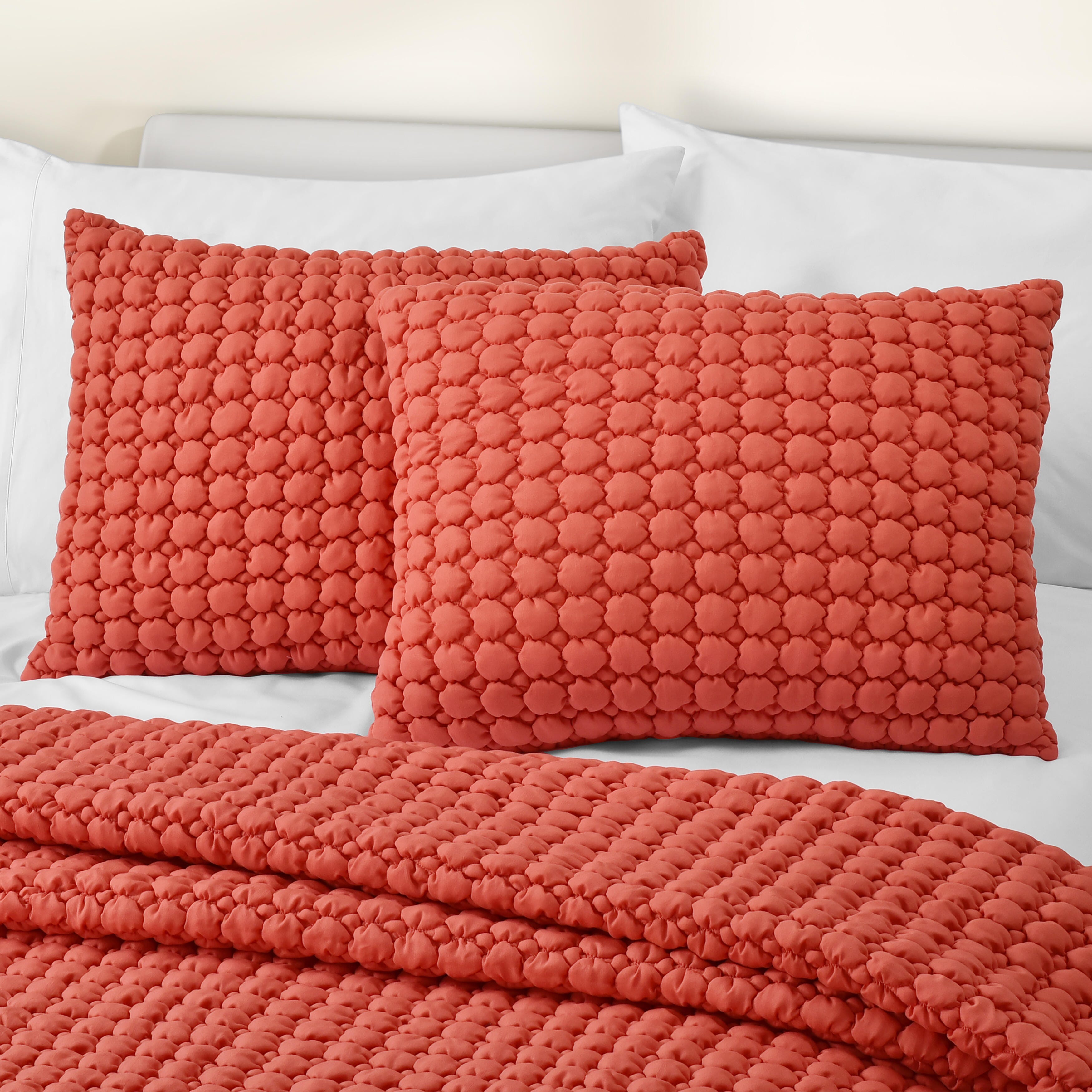 J. Queen Bold Cloud Puff 2 Piece Twin/Twin Xl Quilt Set, Melon, large