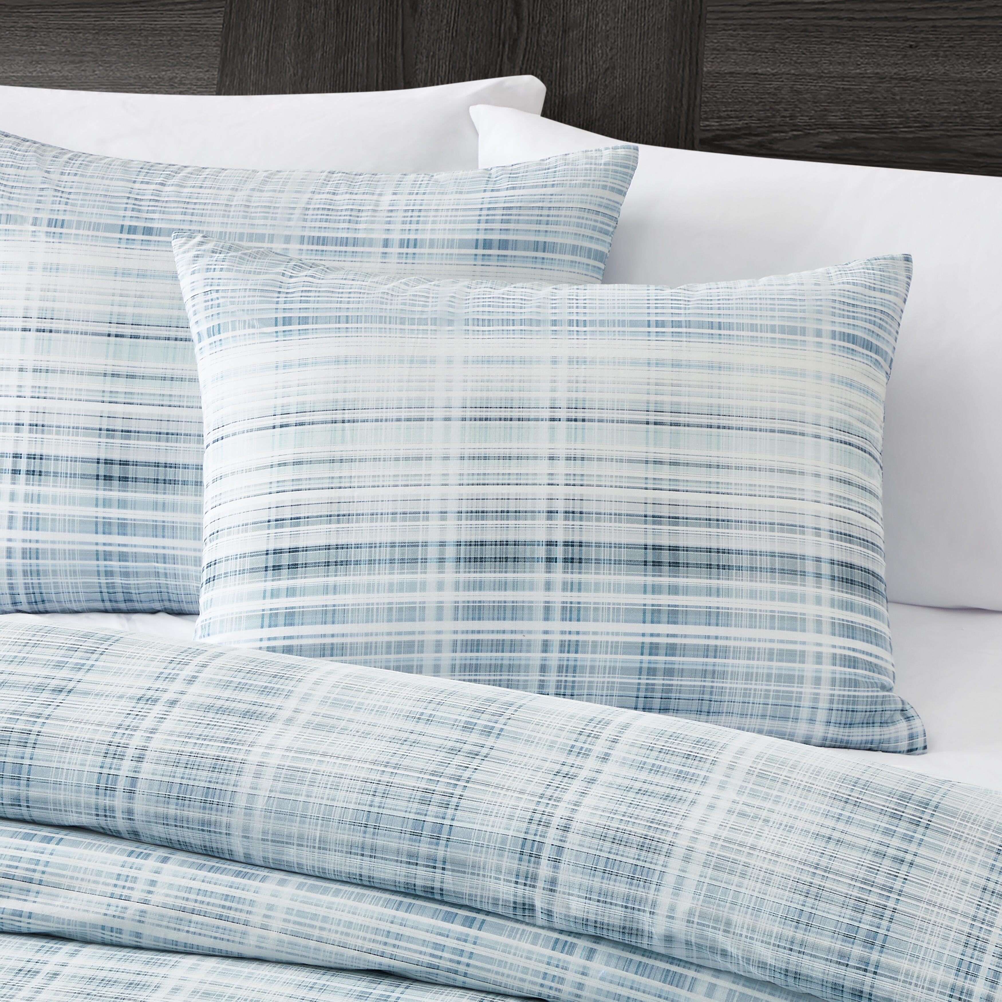 J. Queen Modern Pascal 3 Piece King/California King Duvet Cover Set, Blue, large