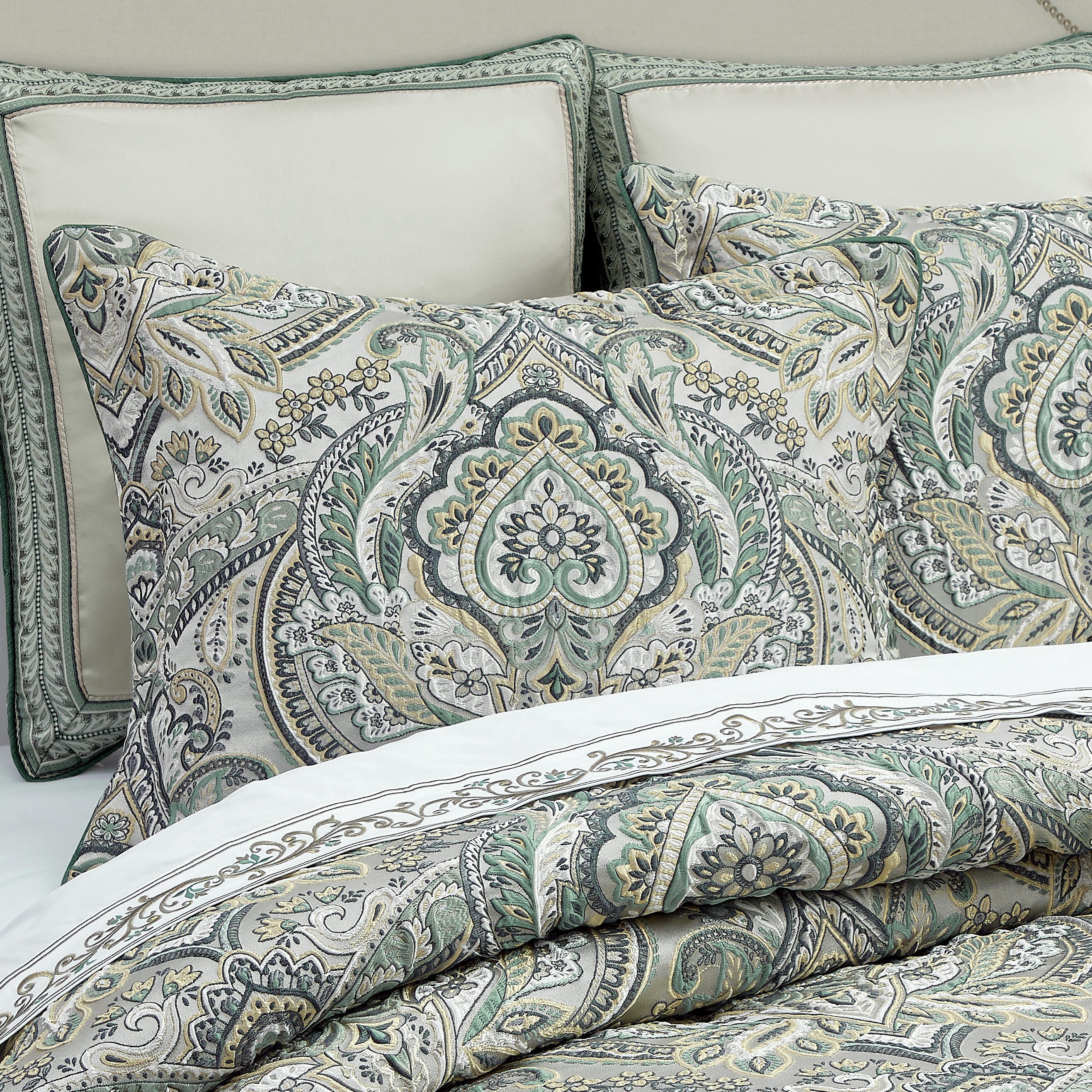 J. Queen New York Nico 4-Piece King Comforter Set, Spa, large