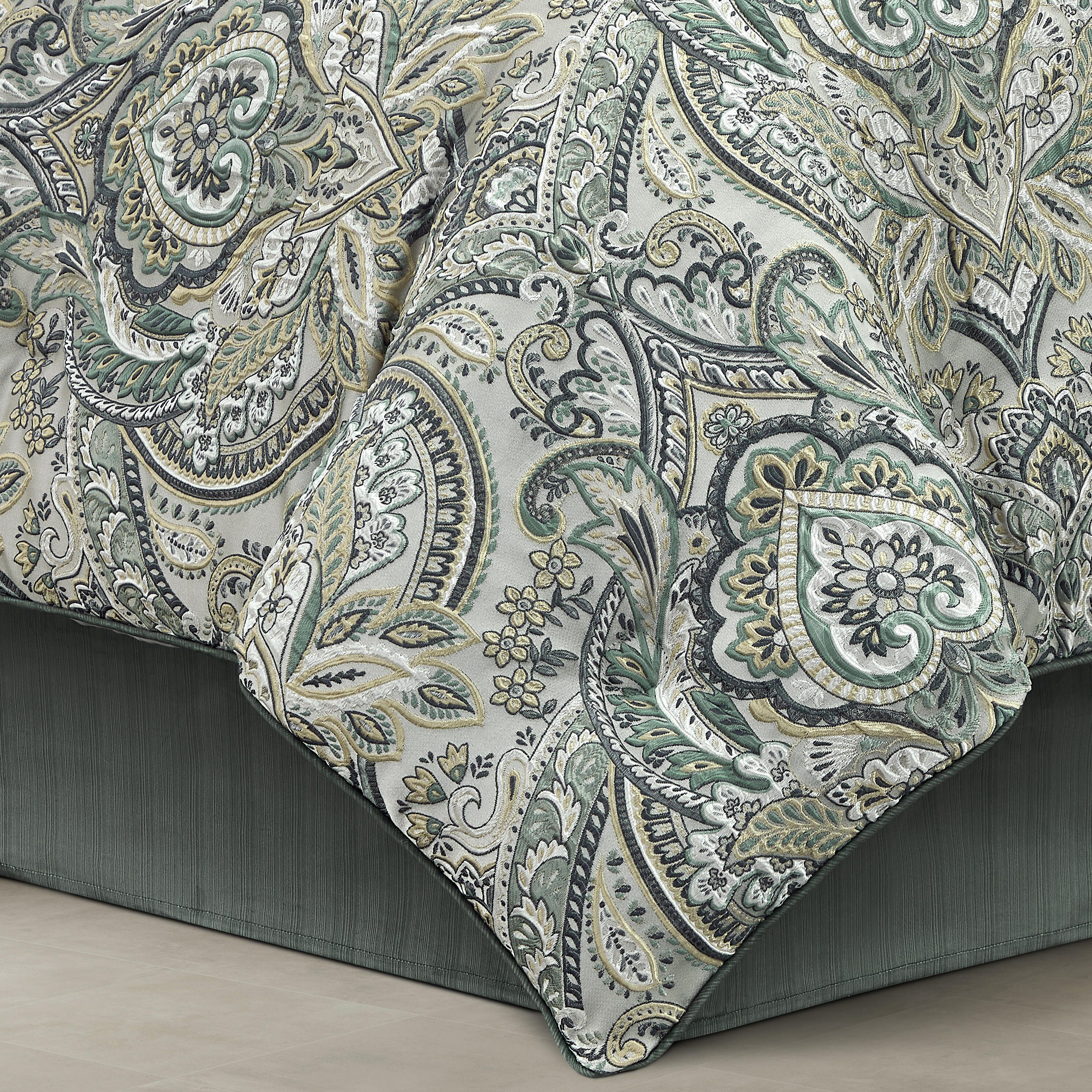 J. Queen New York Nico 4-Piece King Comforter Set, Spa, large