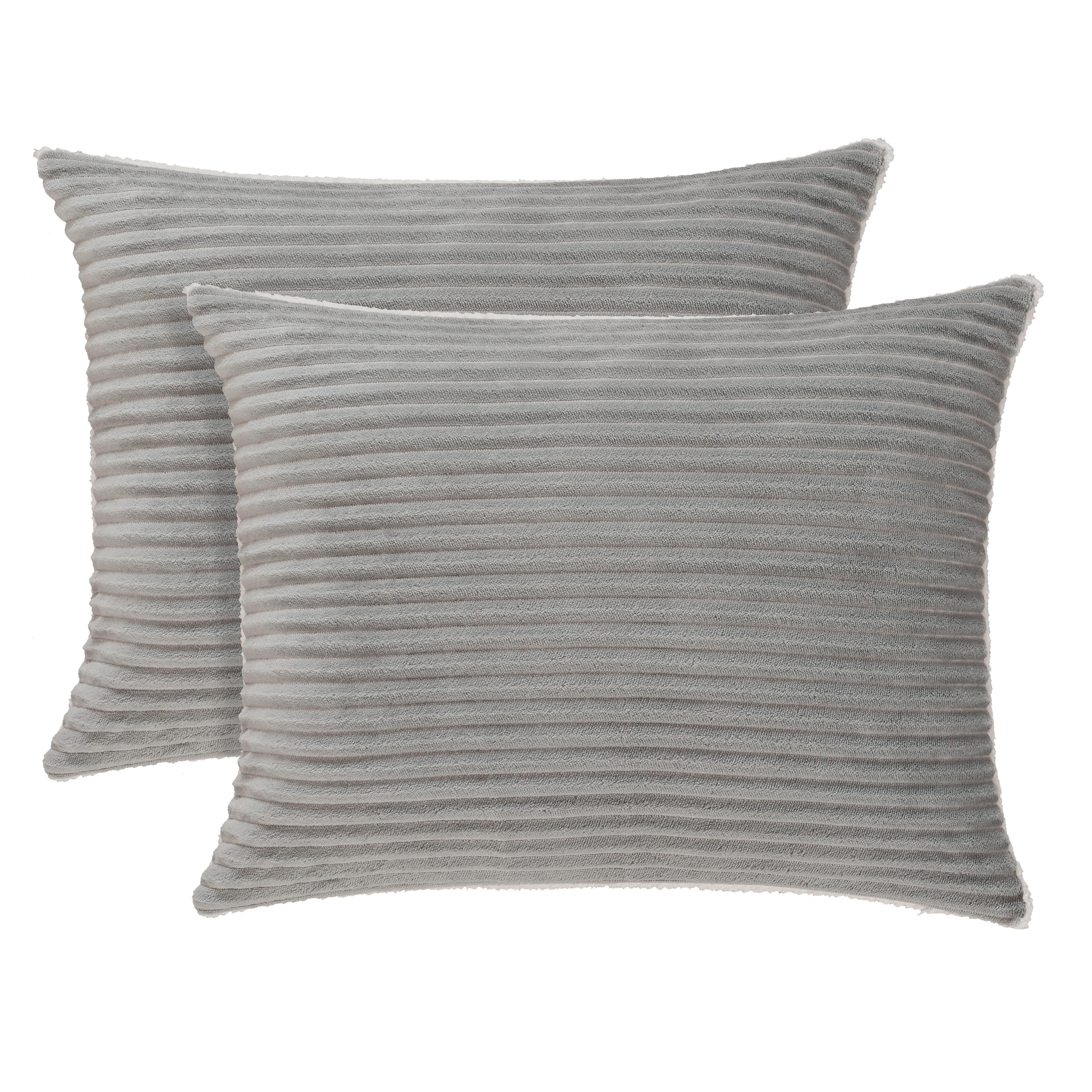 J. Queen New York Everett 3 Piece Full Comforter Set, Light Gray, large