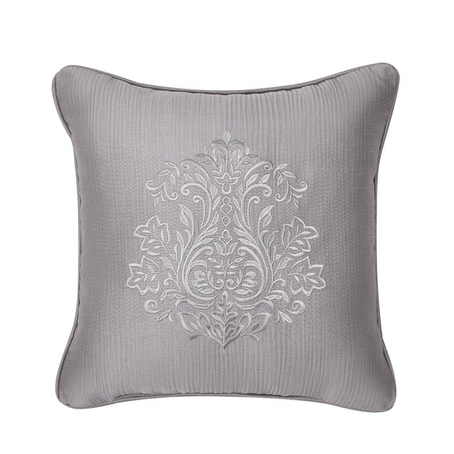 J. Queen New York Mary 18" Throw Pillow