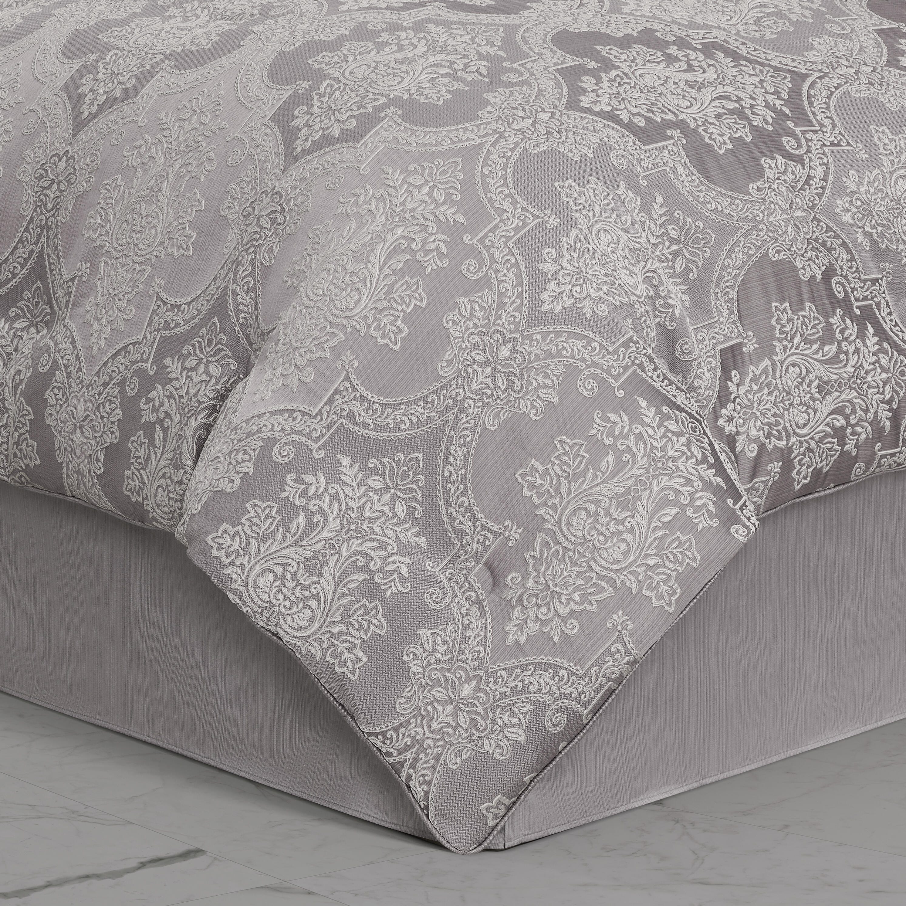 J. Queen New York Mary 4 Piece Queen Comforter Set, Lavender, large