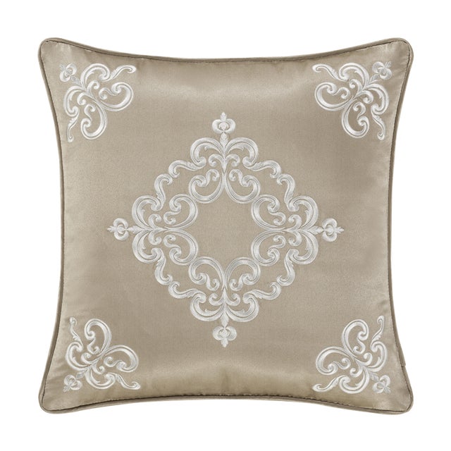 Royal Court Potenza 18" Throw Pillow