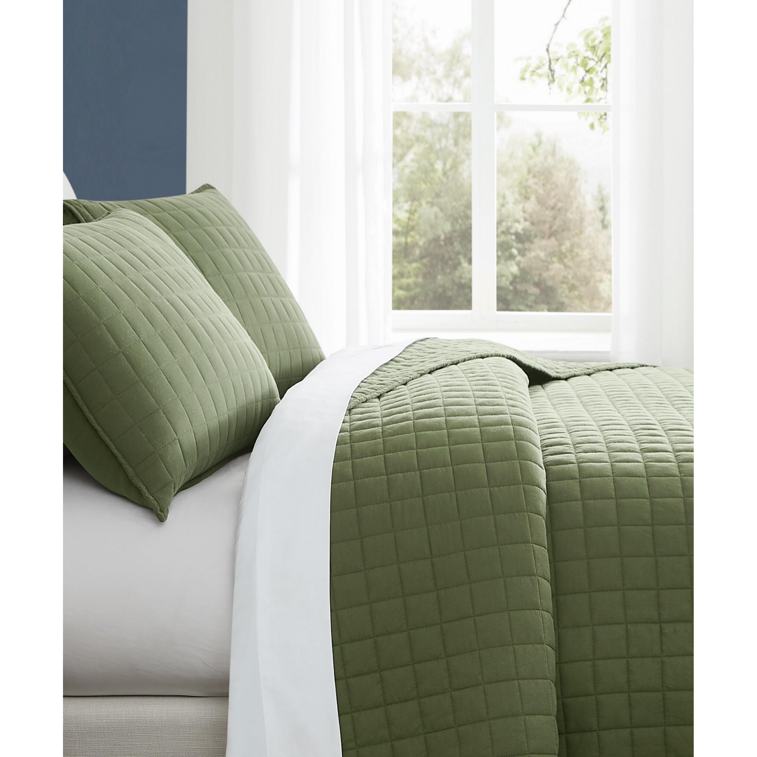 Brooklyn Loom Essential 3-Piece King Quilt Set, Green, large