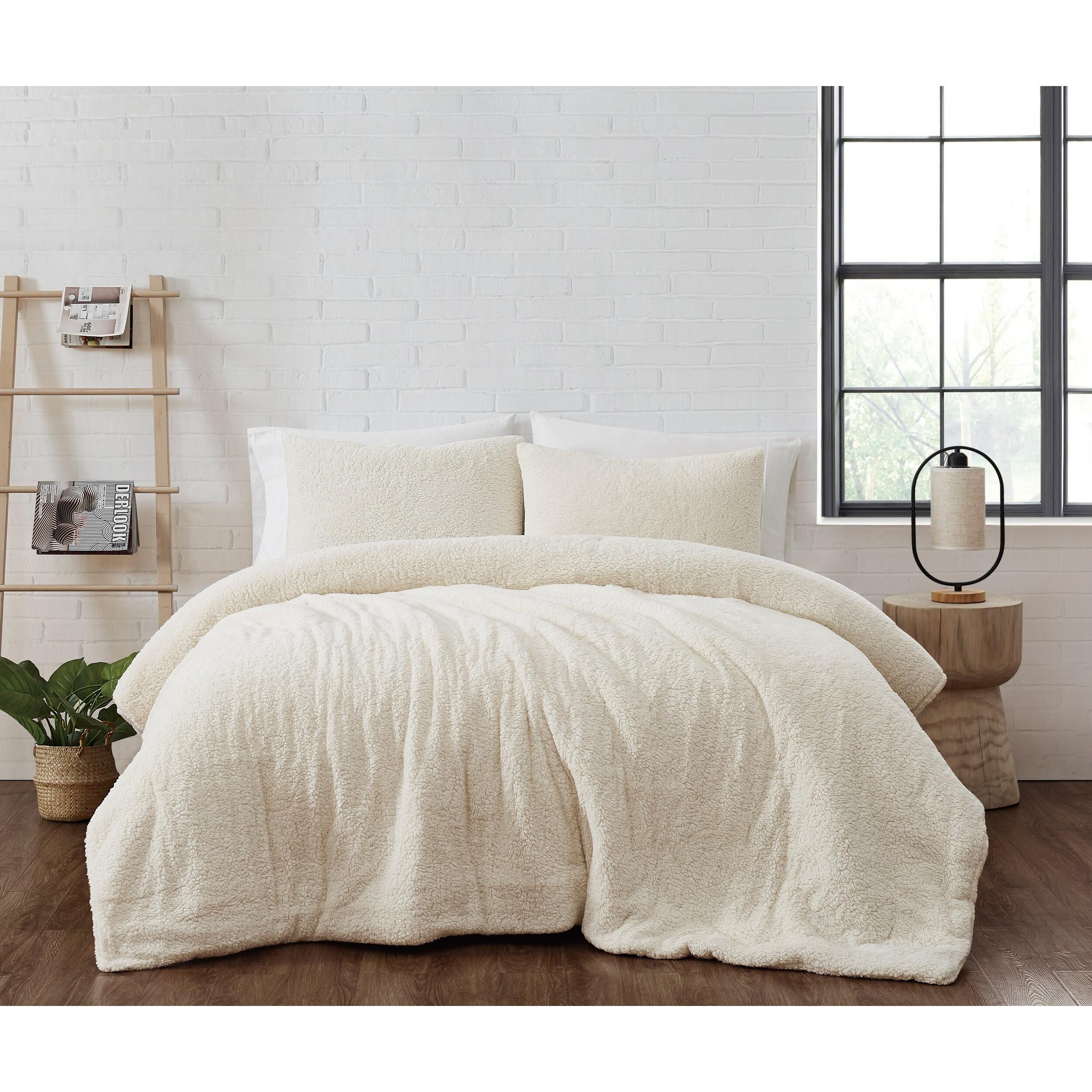 Brooklyn Loom Marshmallow Plush 3-Piece King Comforter Set, Ivory, rollover