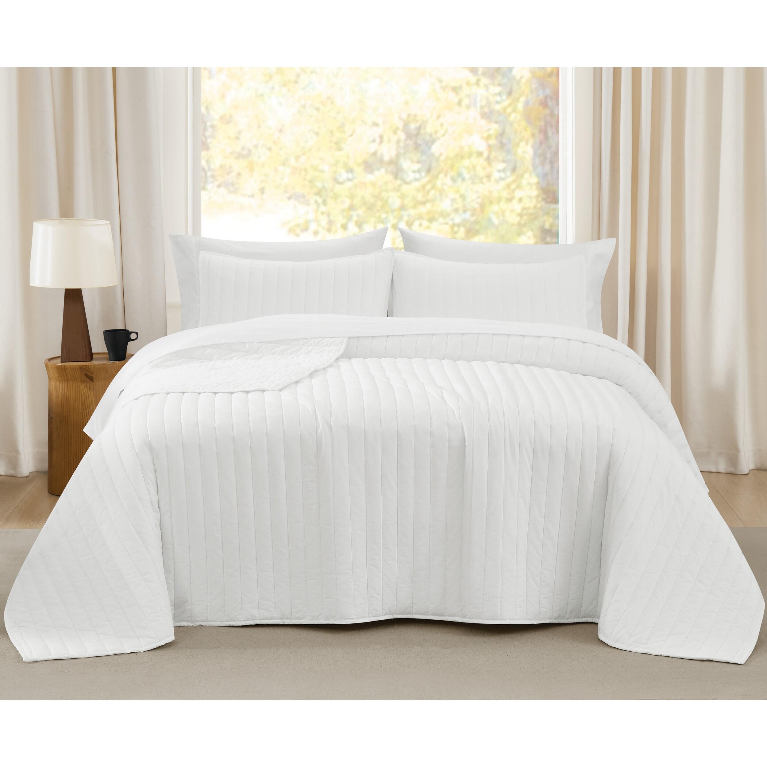 Brooklyn Loom Percale 3-Piece King Quilt Set, White, rollover